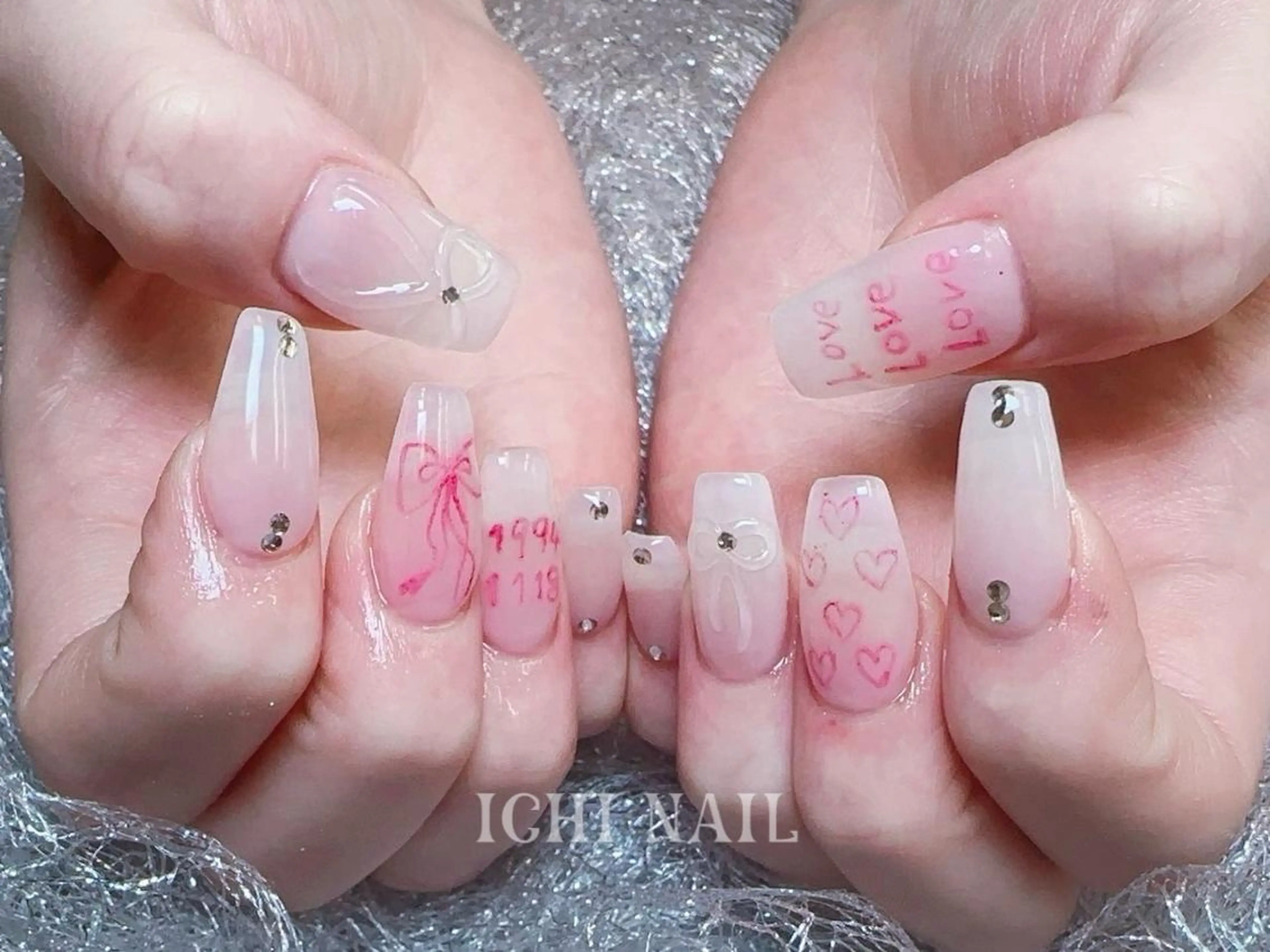 ネイル ハンドネイル 🧚🏻‍♀️ NOHA🎀のネイルデザイン