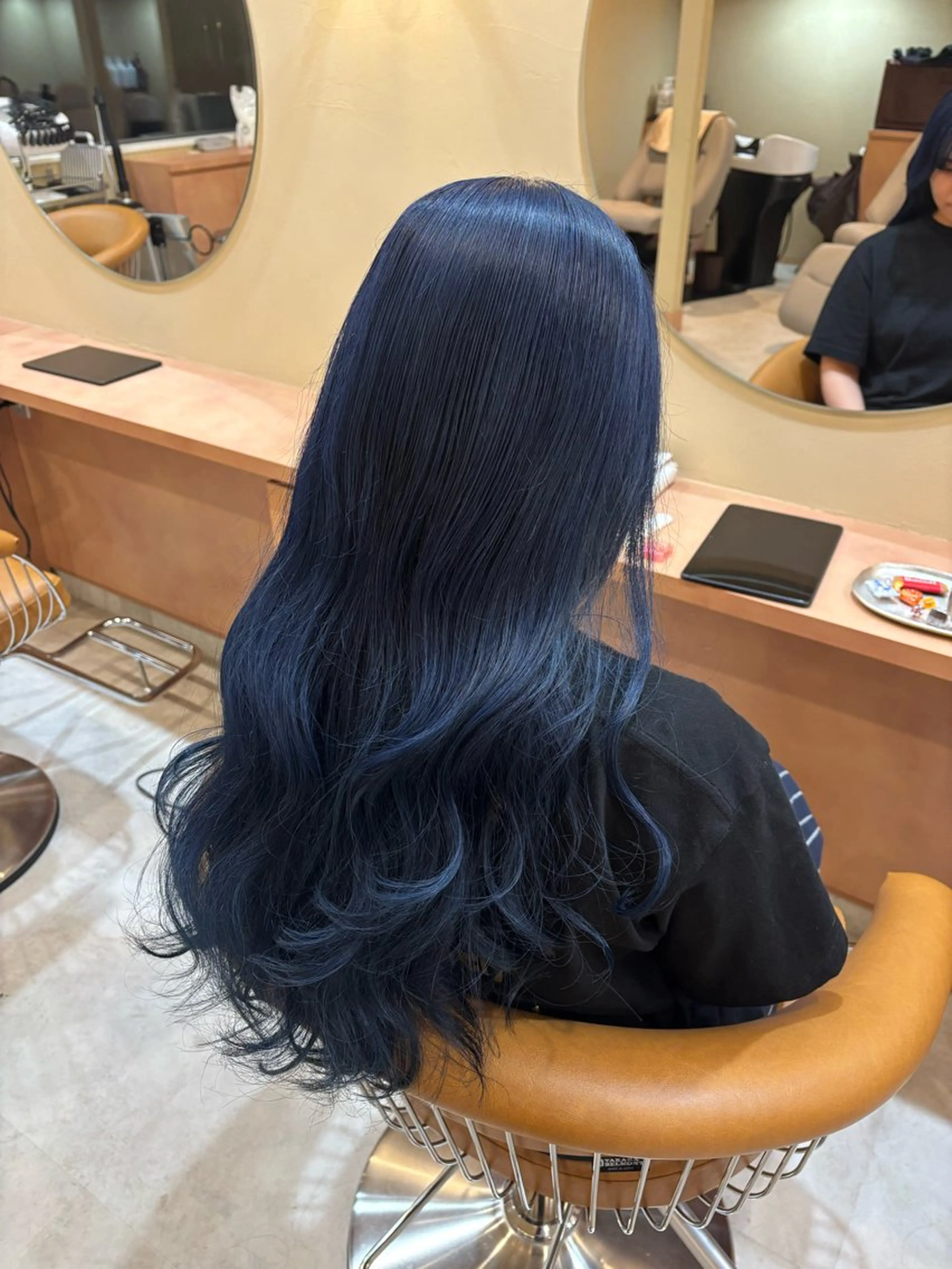 ロング ヘアカラー 金木 凜花のヘアスタイル