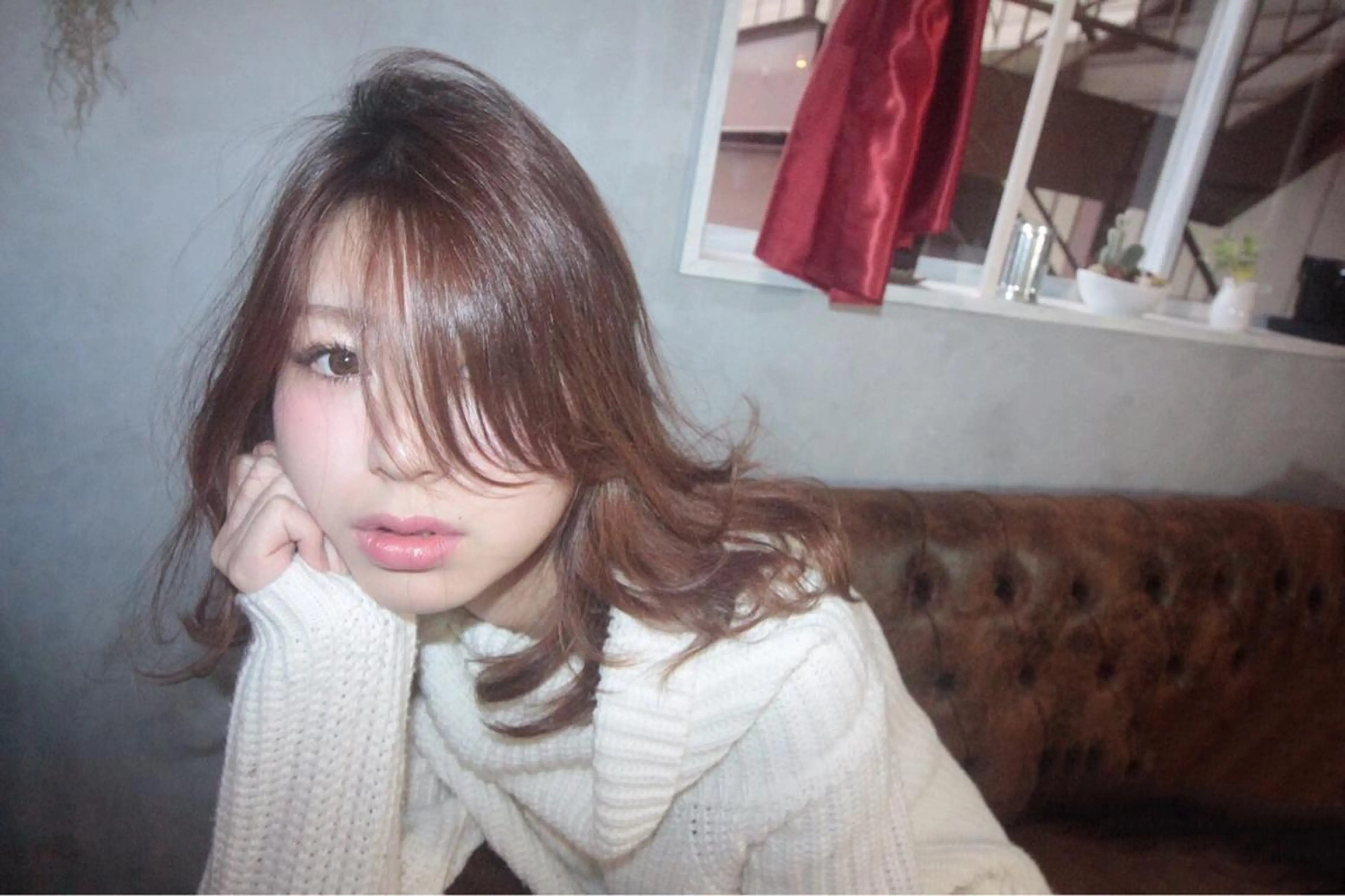 ミディアム セミロング カラー パーマ うざバング COCOROHOOKI所属・松田 由貴のヘアスタイル