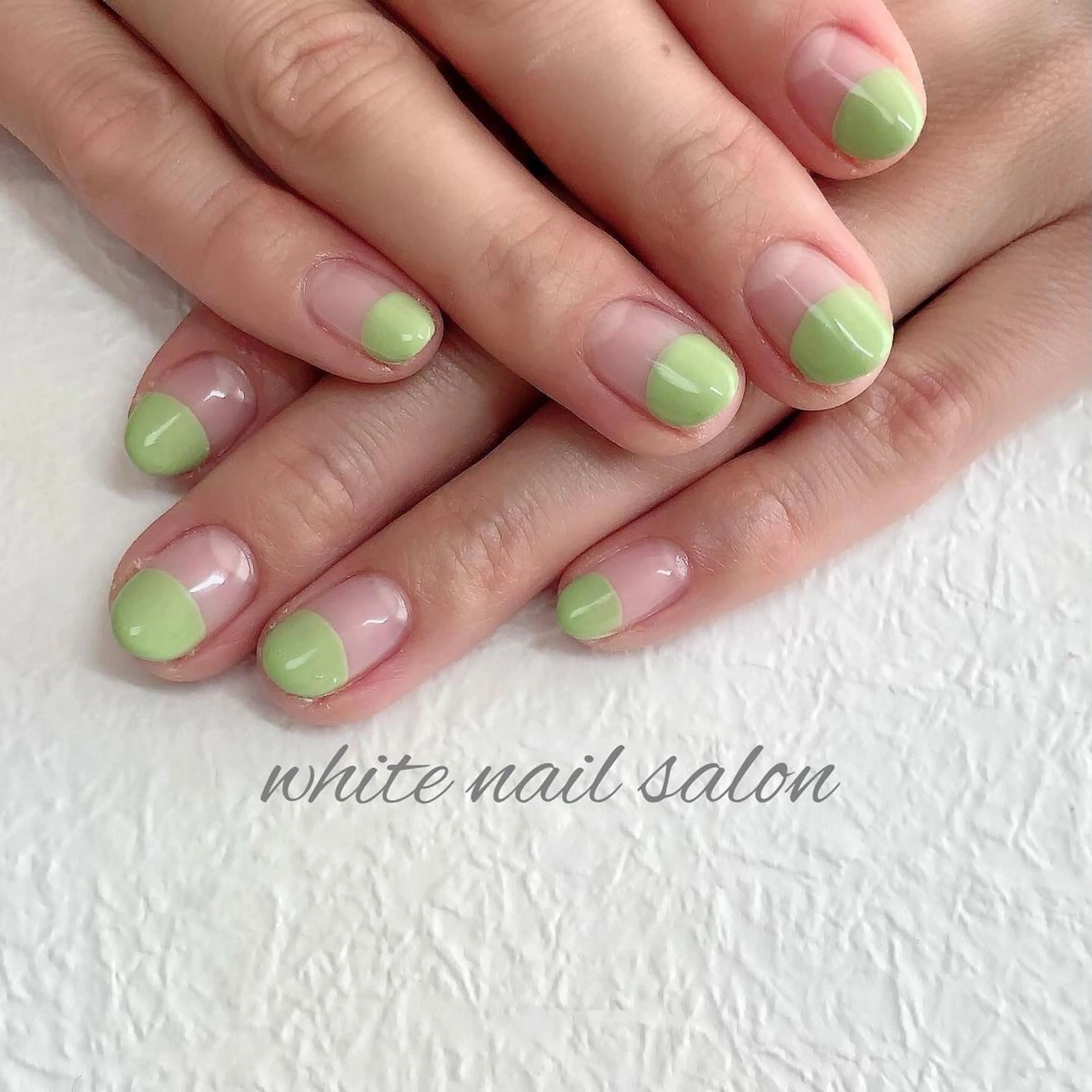 ネイル フレンチネイル ジェルネイル ハードジェル 持ち込み ソフトジェル ハンドネイル white nail salonのネイルデザイン