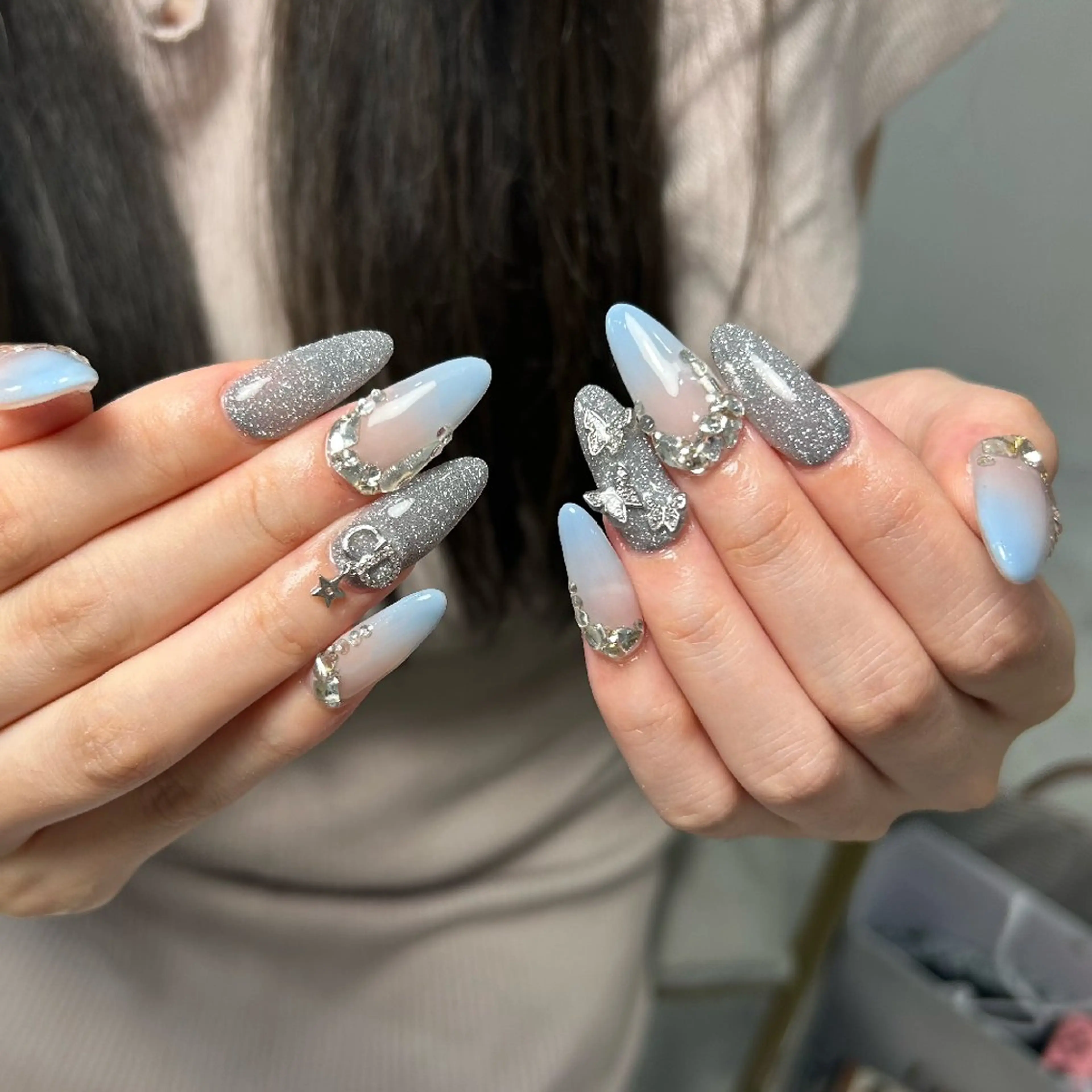 ネイル 長さ出し フラッシュネイル キラキラネイル 持ち込み スカルプネイル ハンドネイル UM Nail Salonのネイルデザイン