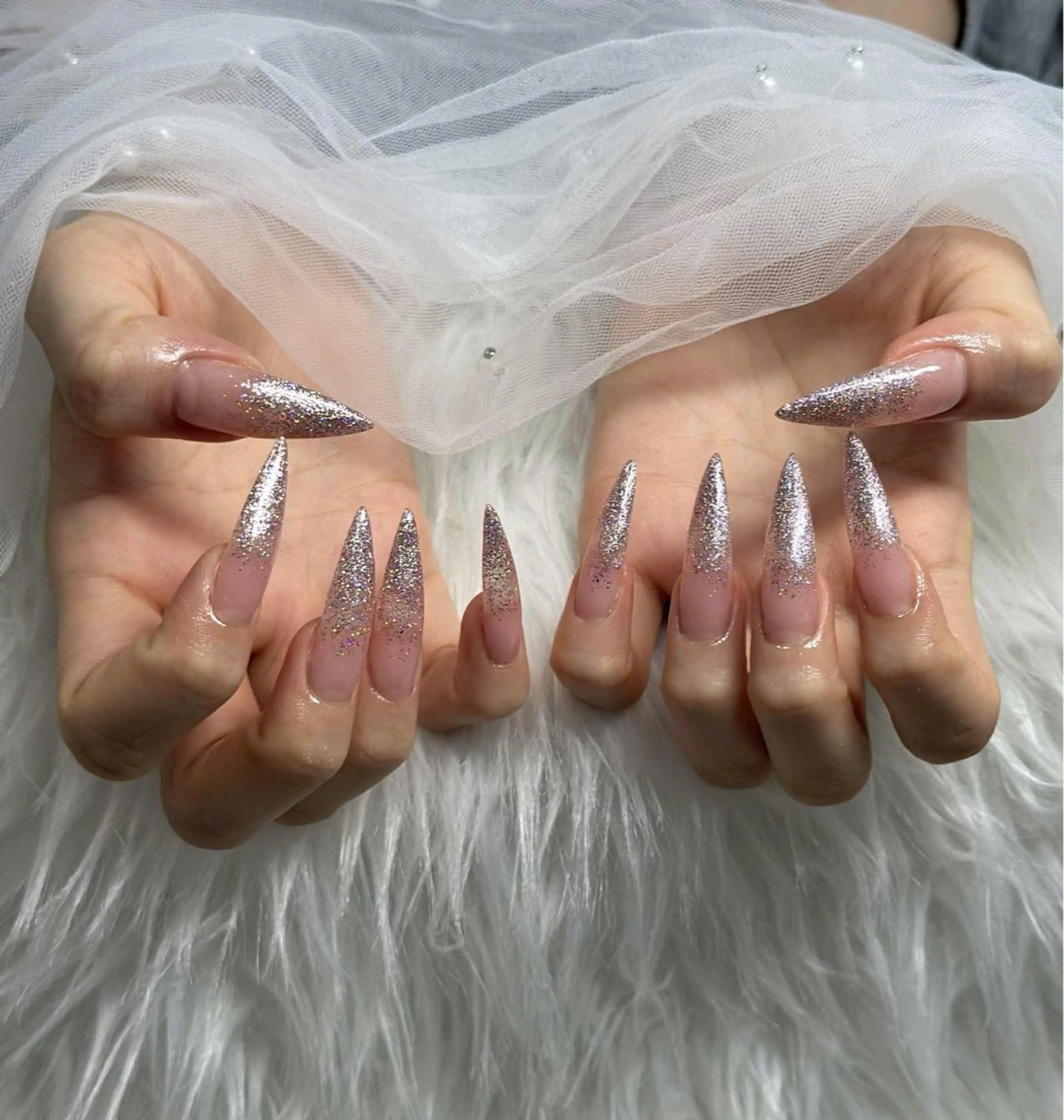 ネイル オーロラネイル フレンチネイル ジェルネイル ハロウィン キラキラネイル ハンドネイル H.baby Nail Salonのネイルデザイン