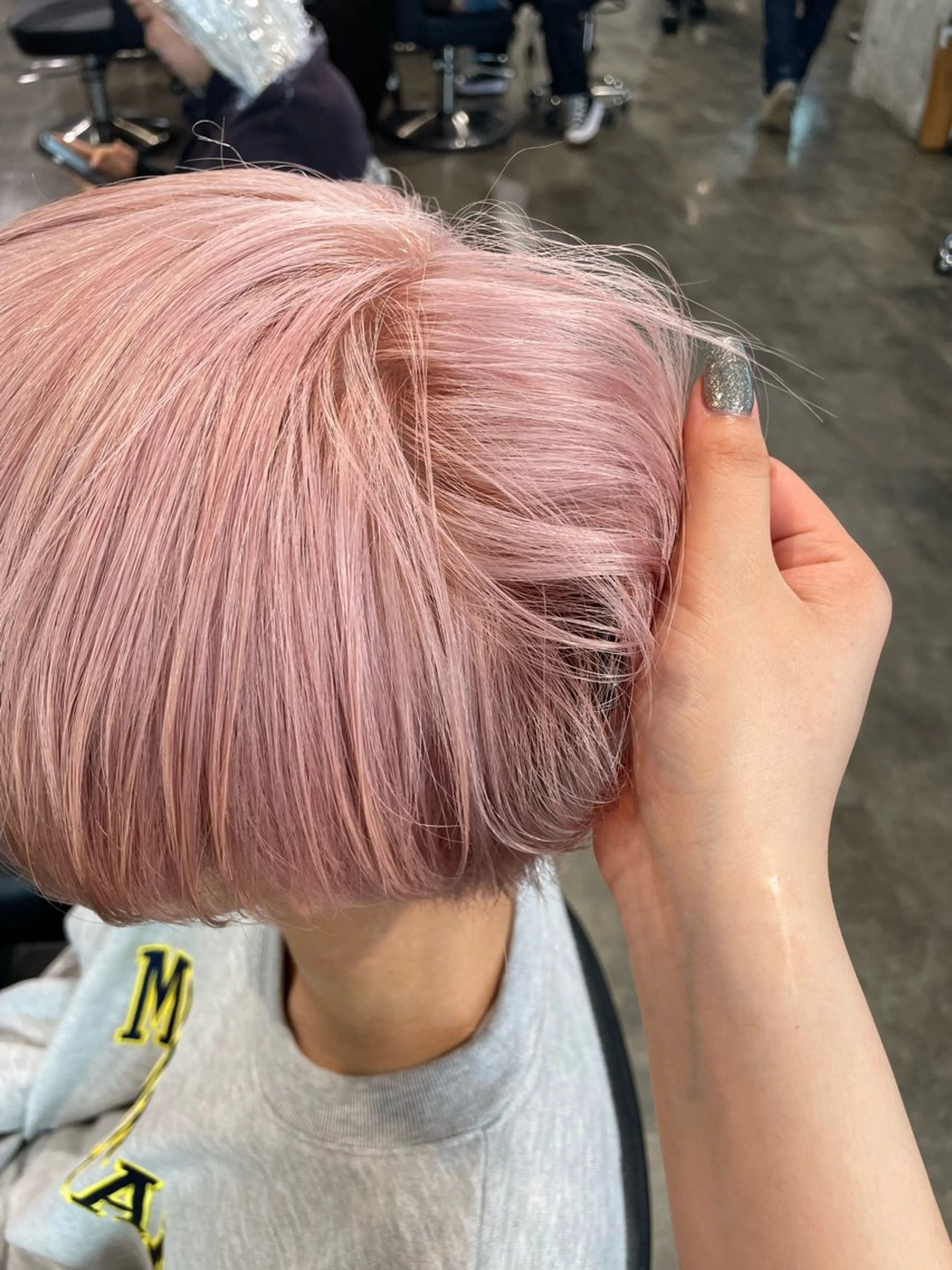 ショート カラー ヘアカラー ハイトーンブロンド 横浜💞ミオのヘアスタイル
