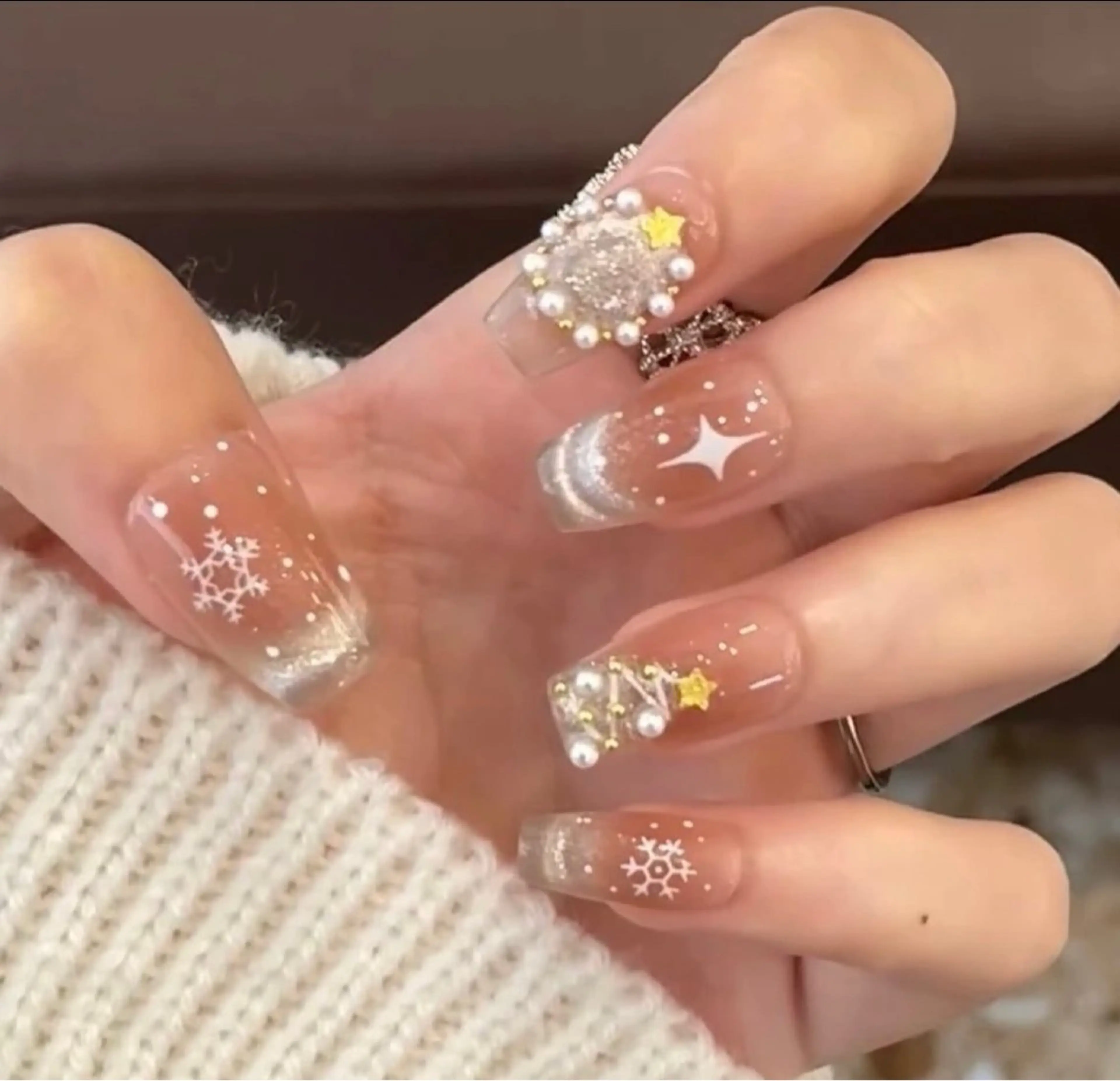 ネイル e llaのネイルデザイン