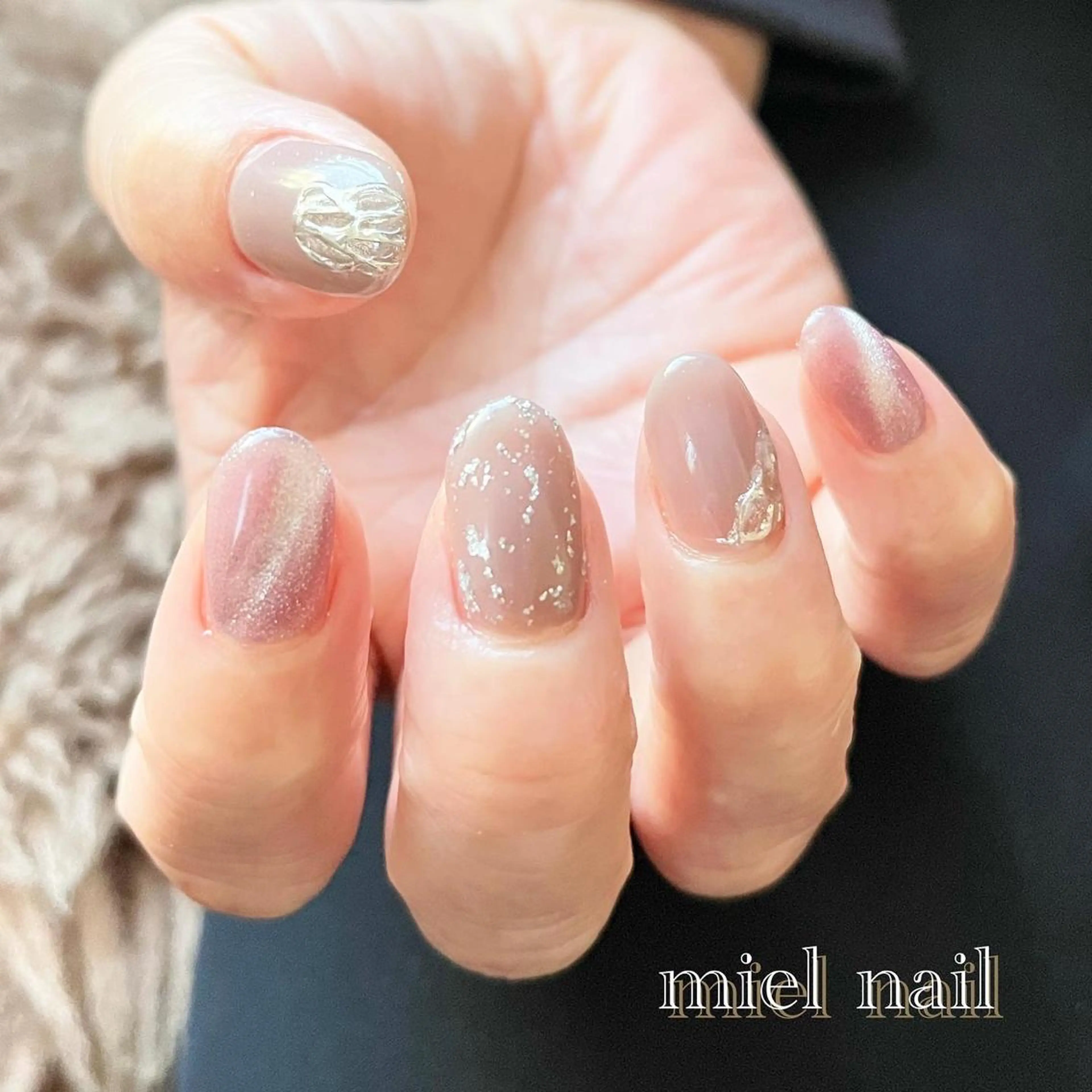 ネイル ミラーネイル ニュアンスネイル シルバー 春ネイル ハンドネイル miel nailのネイルデザイン