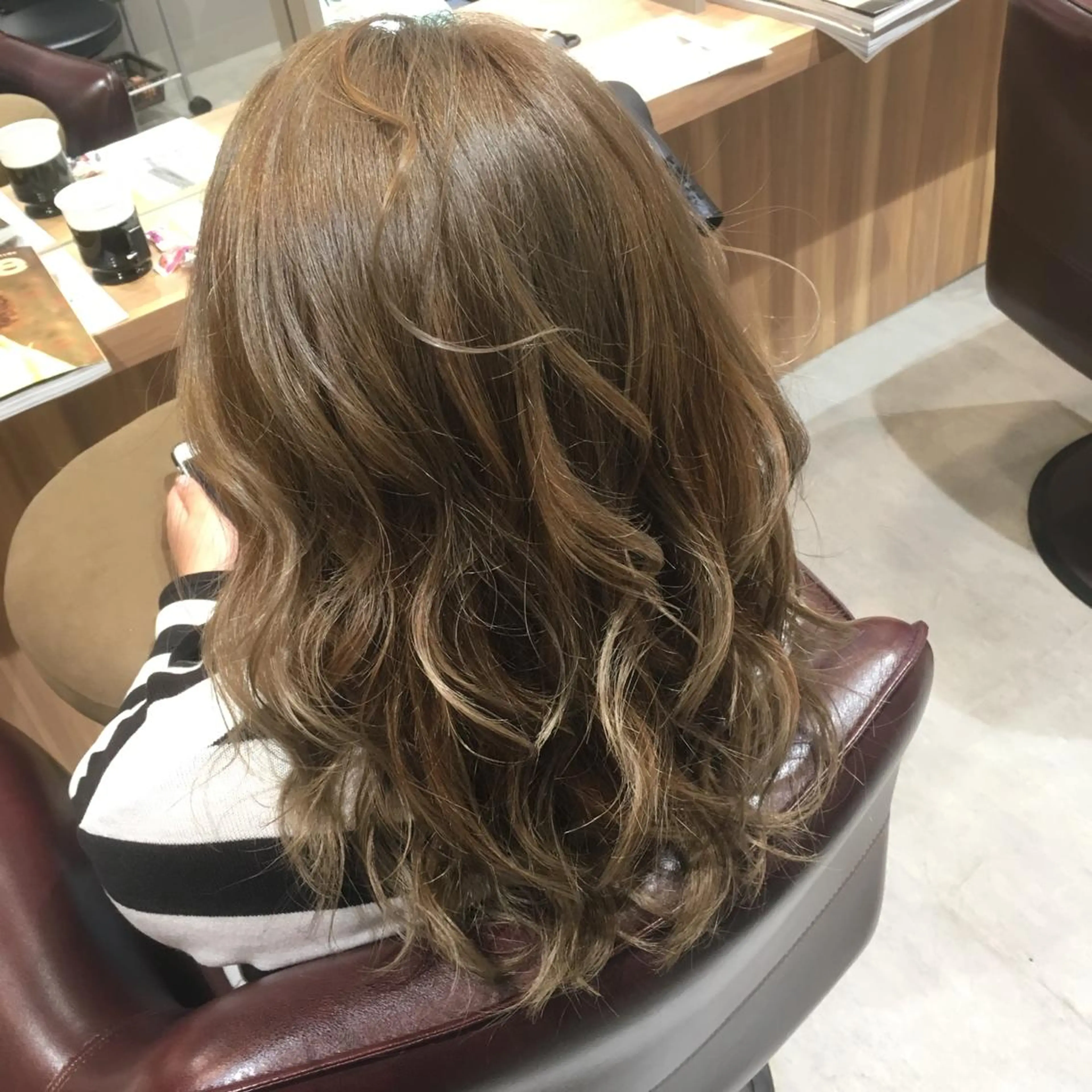 セミロング ハイライト Dolce　梅田所属・城領 直輝のヘアスタイル