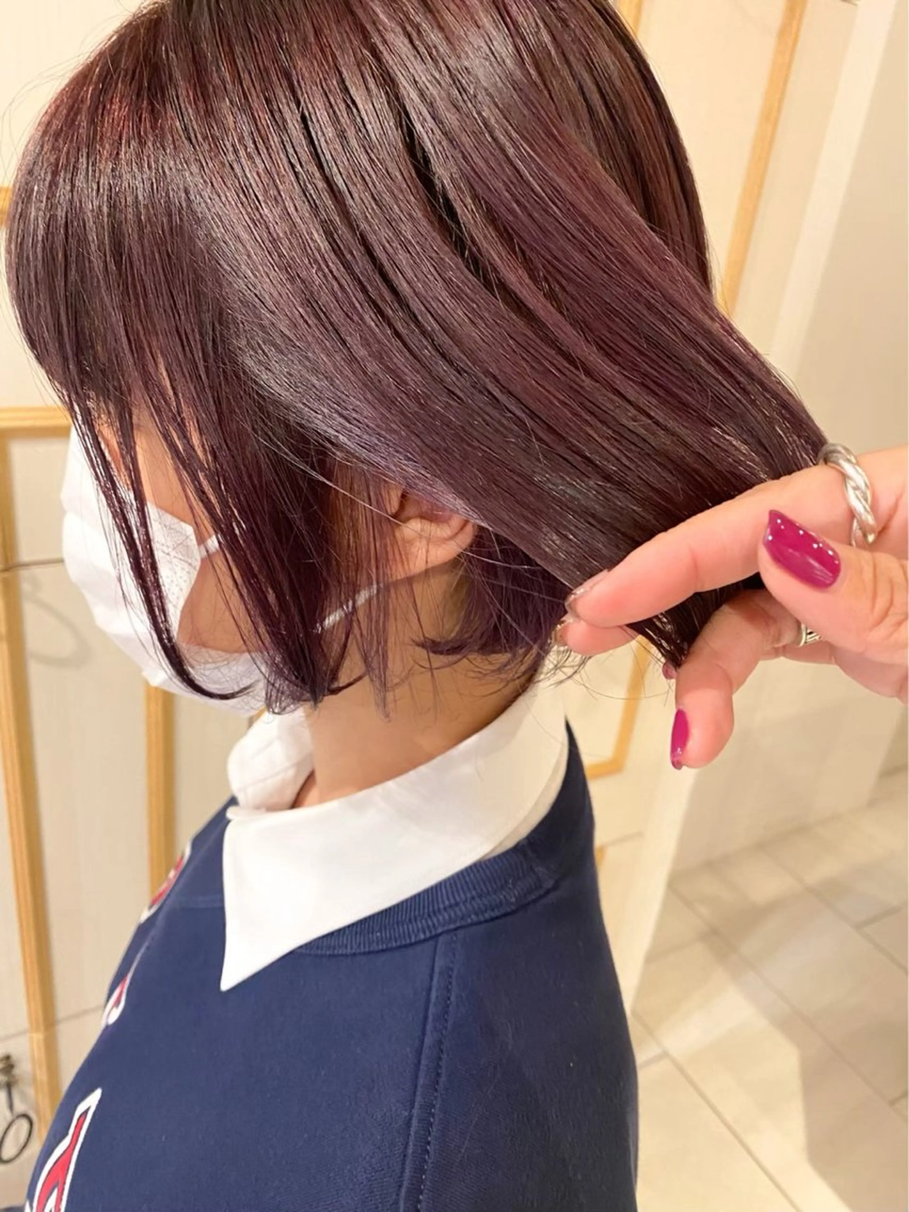 ショート ヘアカラー 志賀 菜妃のヘアスタイル