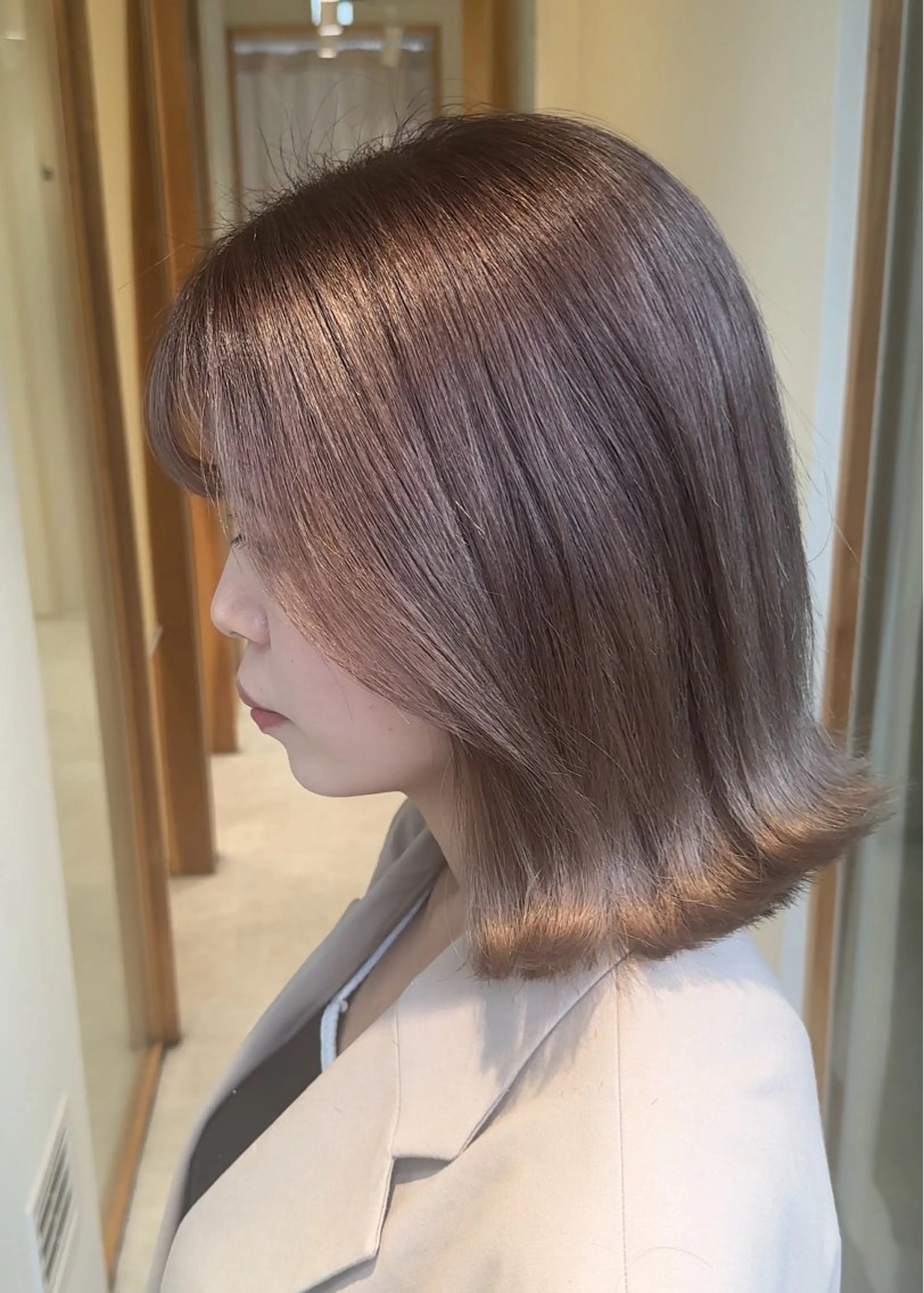 ミディアム カラー カット ヘアカラー トリートメント GO TODAYシェアサロン原宿Leap店所属・髪質改善 レイヤー Naoyaのヘアスタイル