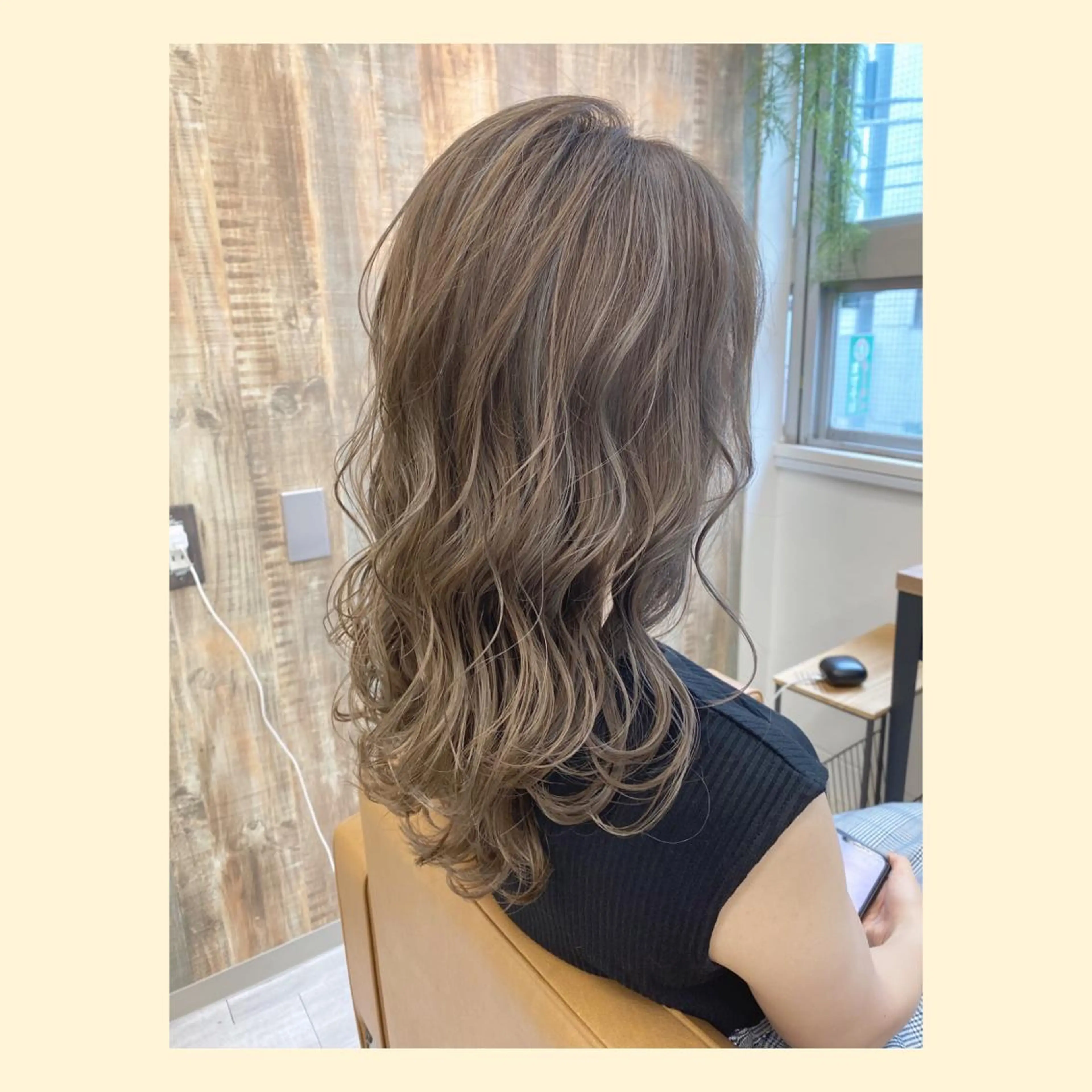 セミロング カラー ショートボブ バレイヤージュ ブリーチ ケアブリーチ ダブルカラー 🌈ショート特化 中村崇宏🌈のヘアスタイル