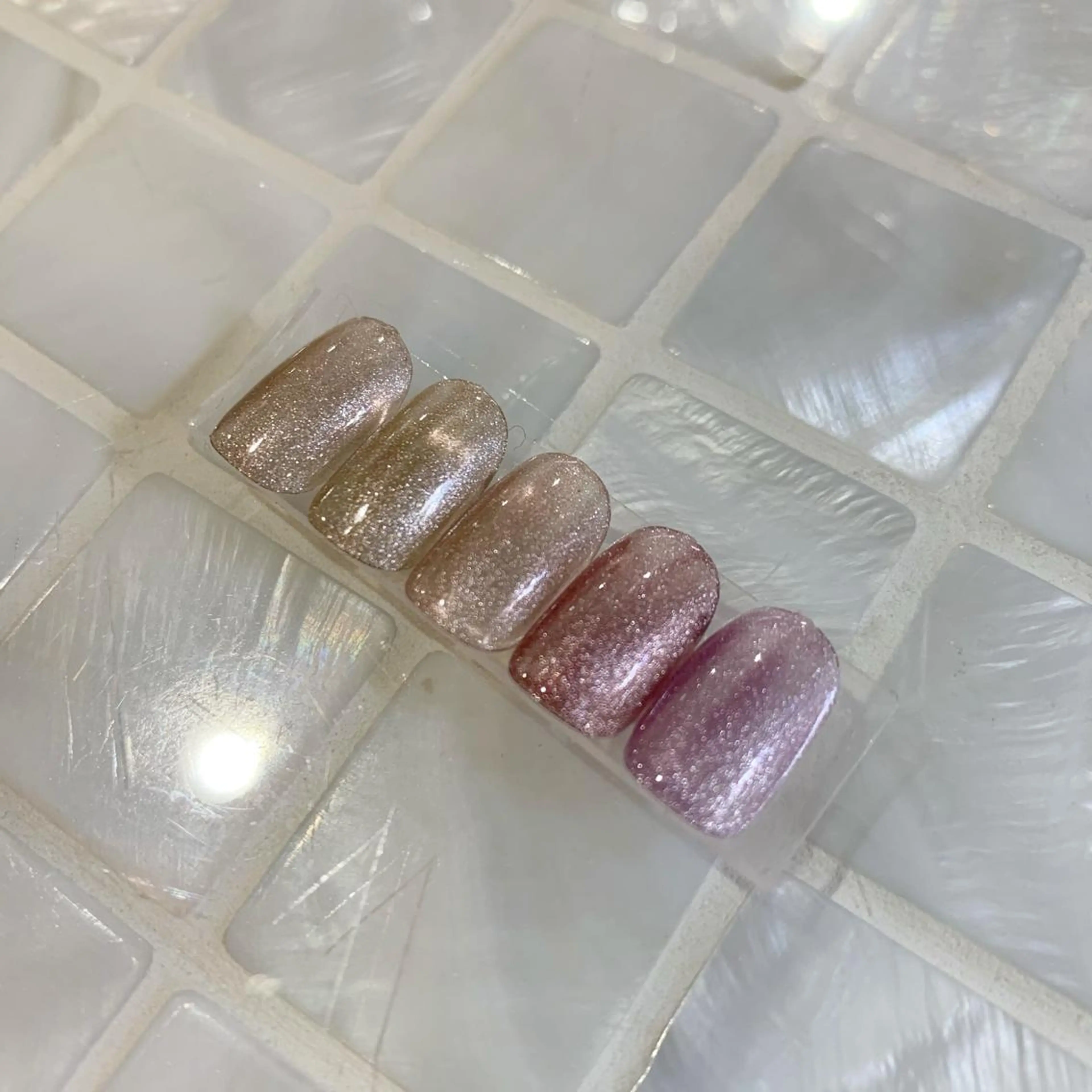 ネイル ジェルネイル マグネットネイル パラジェル 春ネイル 夏ネイル ハンドネイル フットネイル nail salon mieux(ミュー)のネイルデザイン