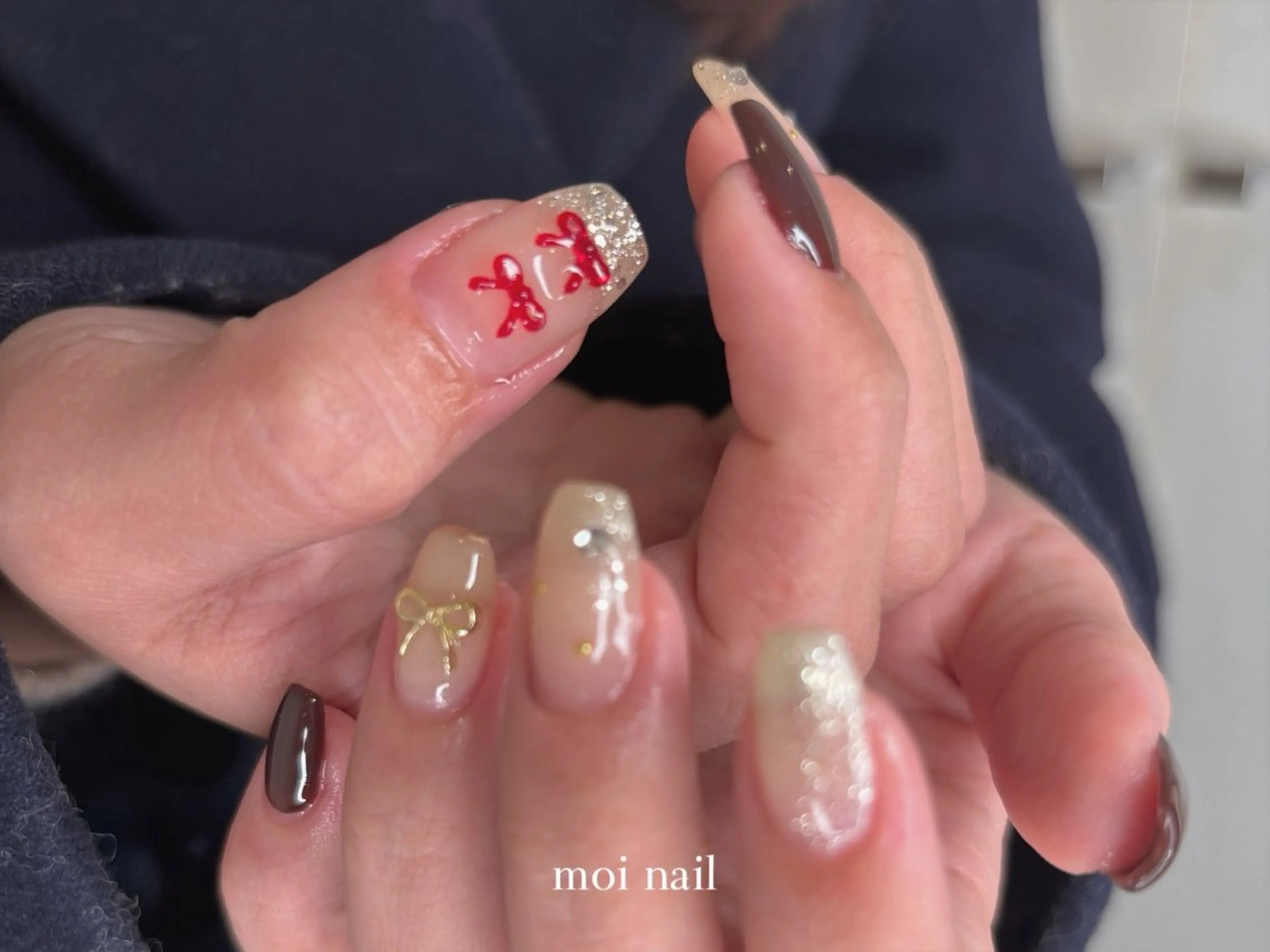ネイル moi nail ˙⋆.˚のネイルデザイン