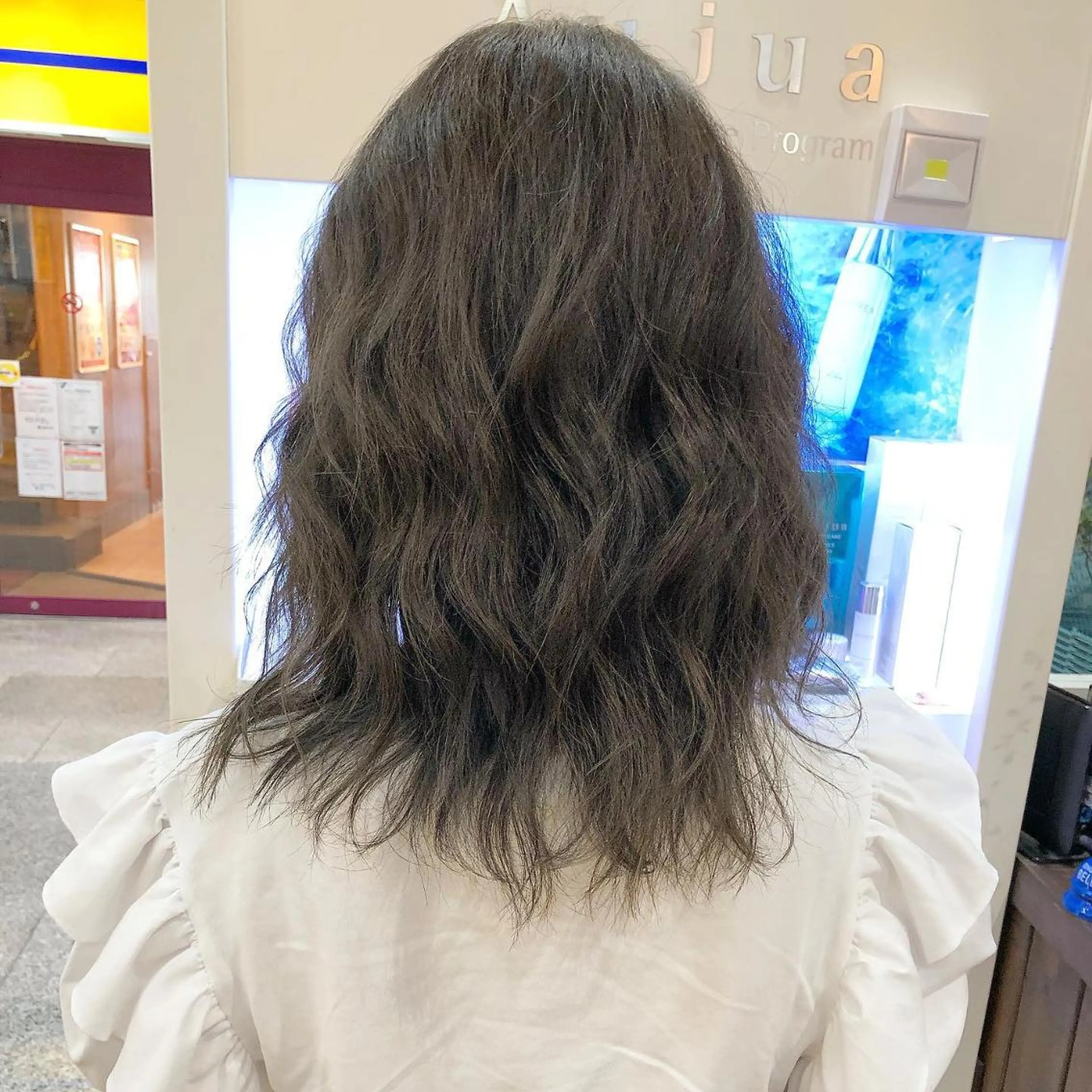 カラー アディクシーカラー アッシュ ブリーチ ダブルカラー グラデーションカラー 🌈ハイトーン/ ワタル🌈のヘアスタイル