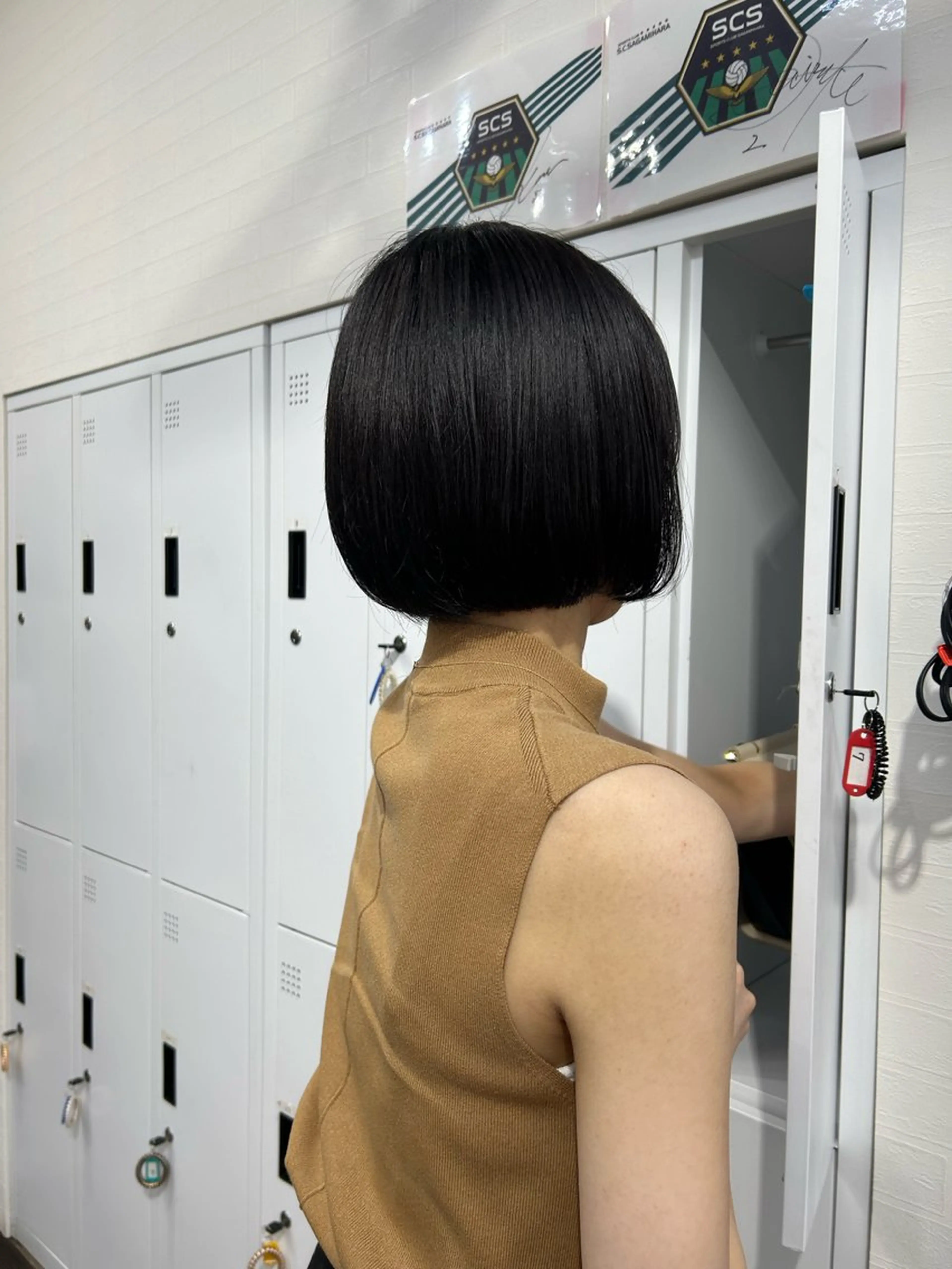 ショート Yui. レイヤー／パーマのヘアスタイル