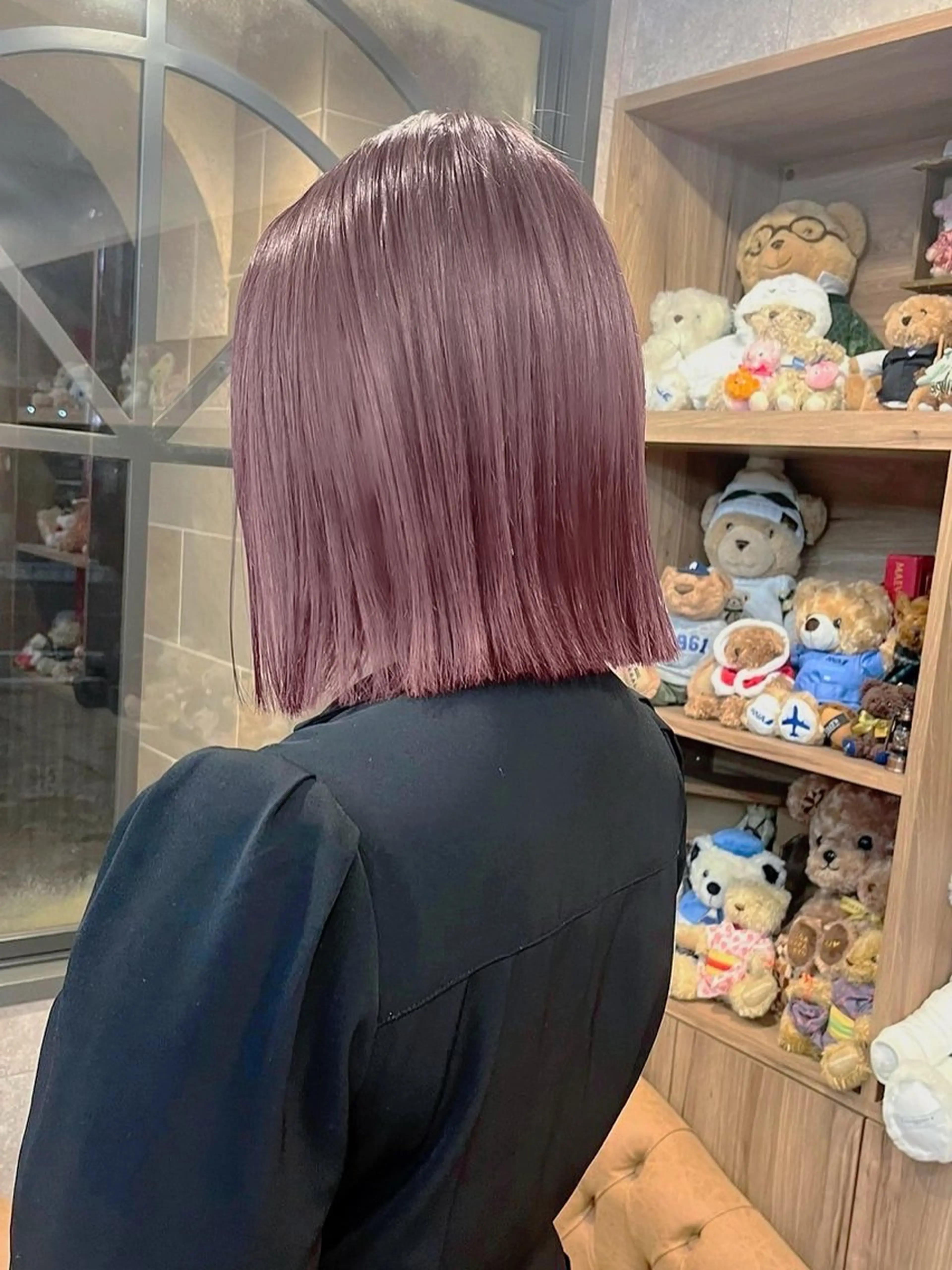 ショート カラー teddy（テディ）所属・村瀬 茜のヘアスタイル