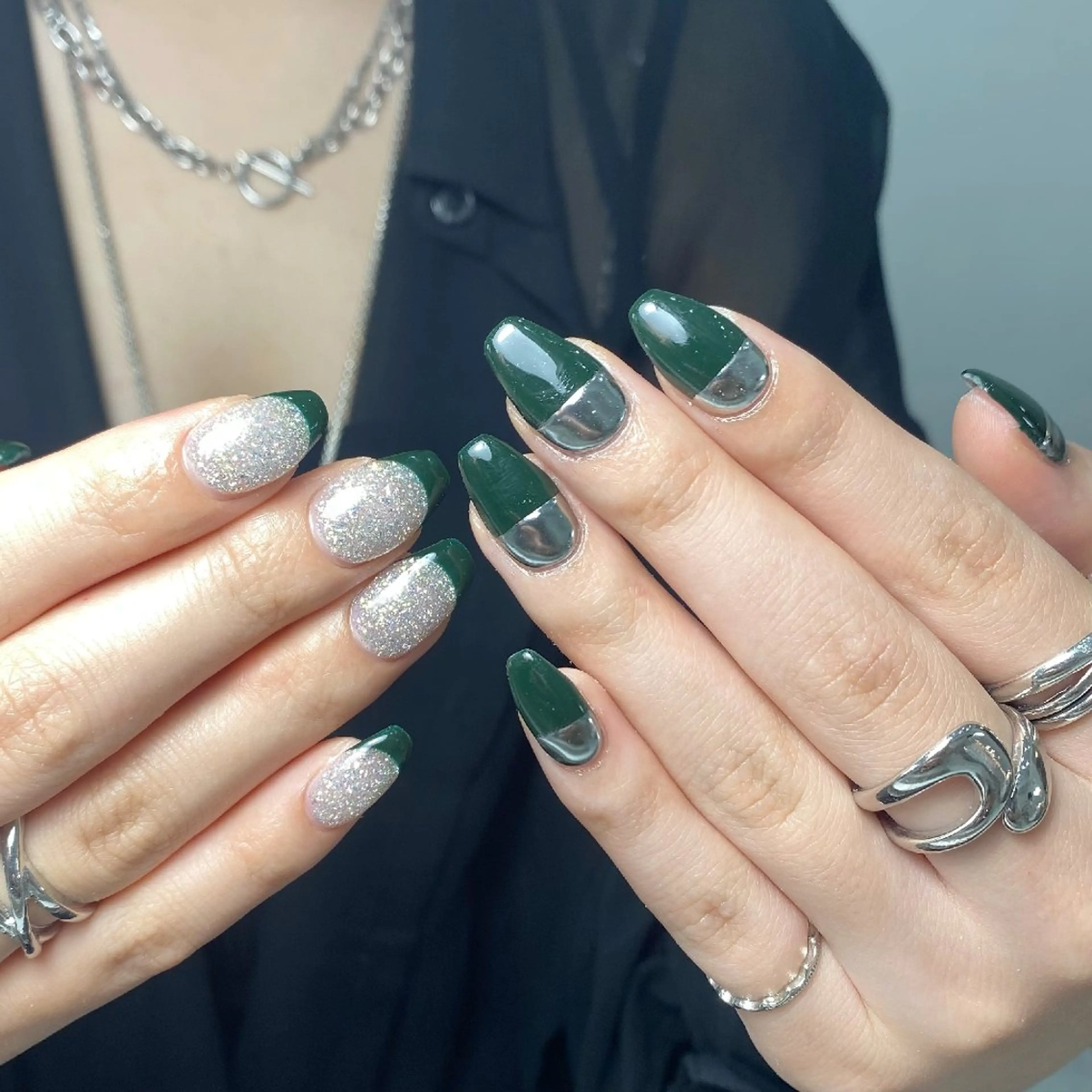 ネイル チークネイル フレンチネイル ジェルネイル ガーリー キラキラネイル ハンドネイル UM Nail Salonのネイルデザイン