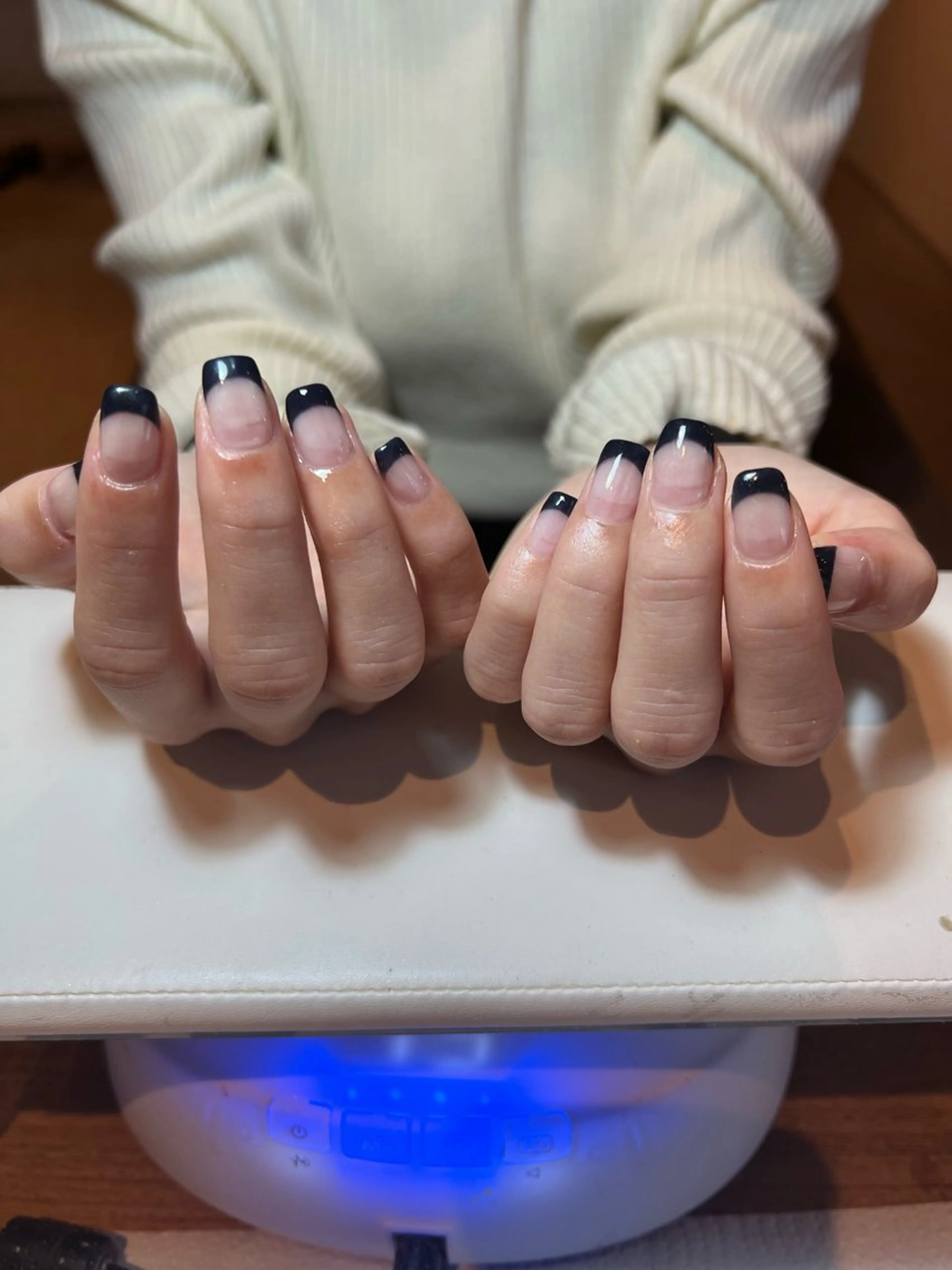 ネイル フレンチネイル ネイビー ハンドネイル .Etel atelier.のネイルデザイン