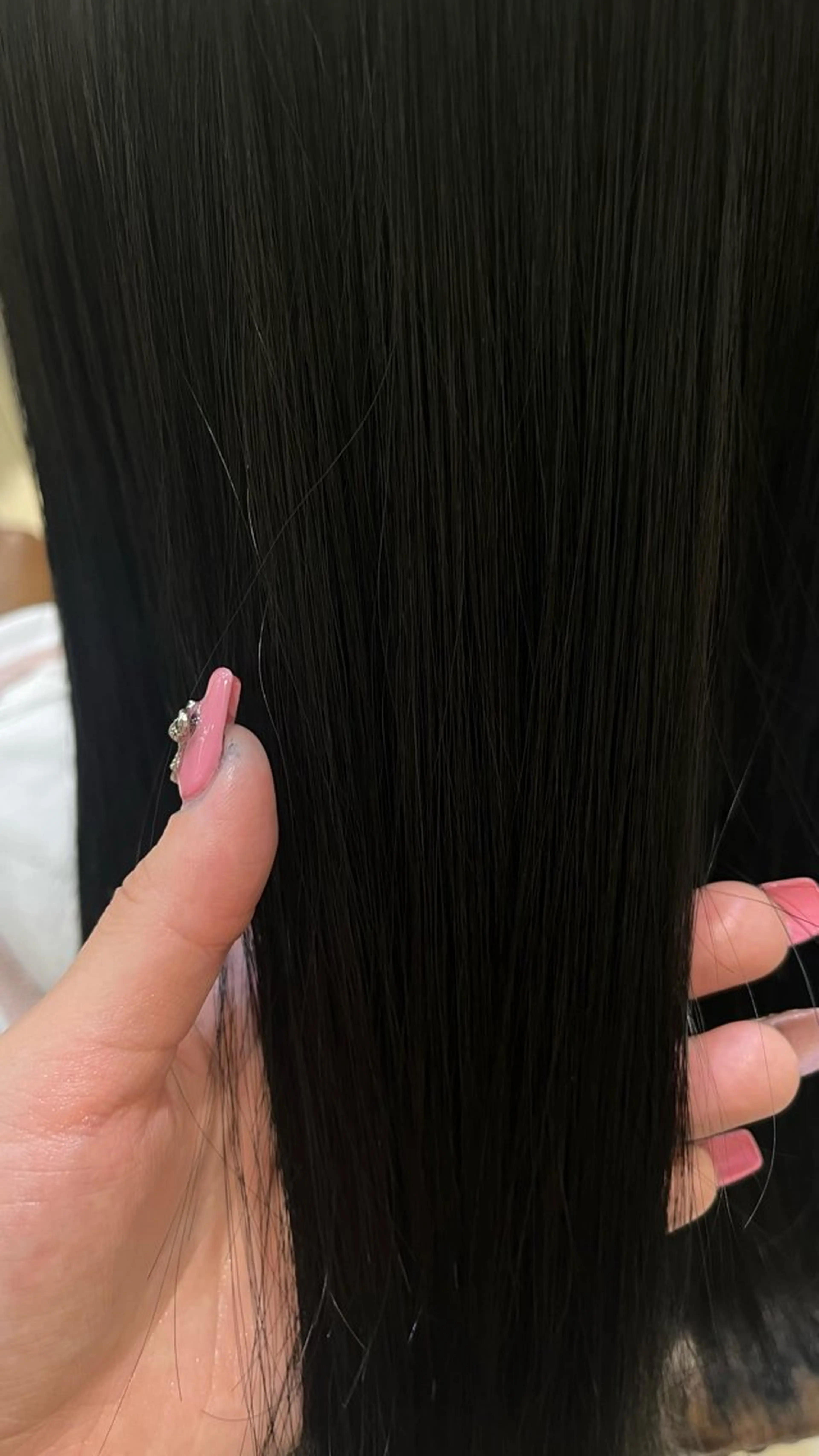 ミディアム カラー イケハラ ナナミのヘアスタイル