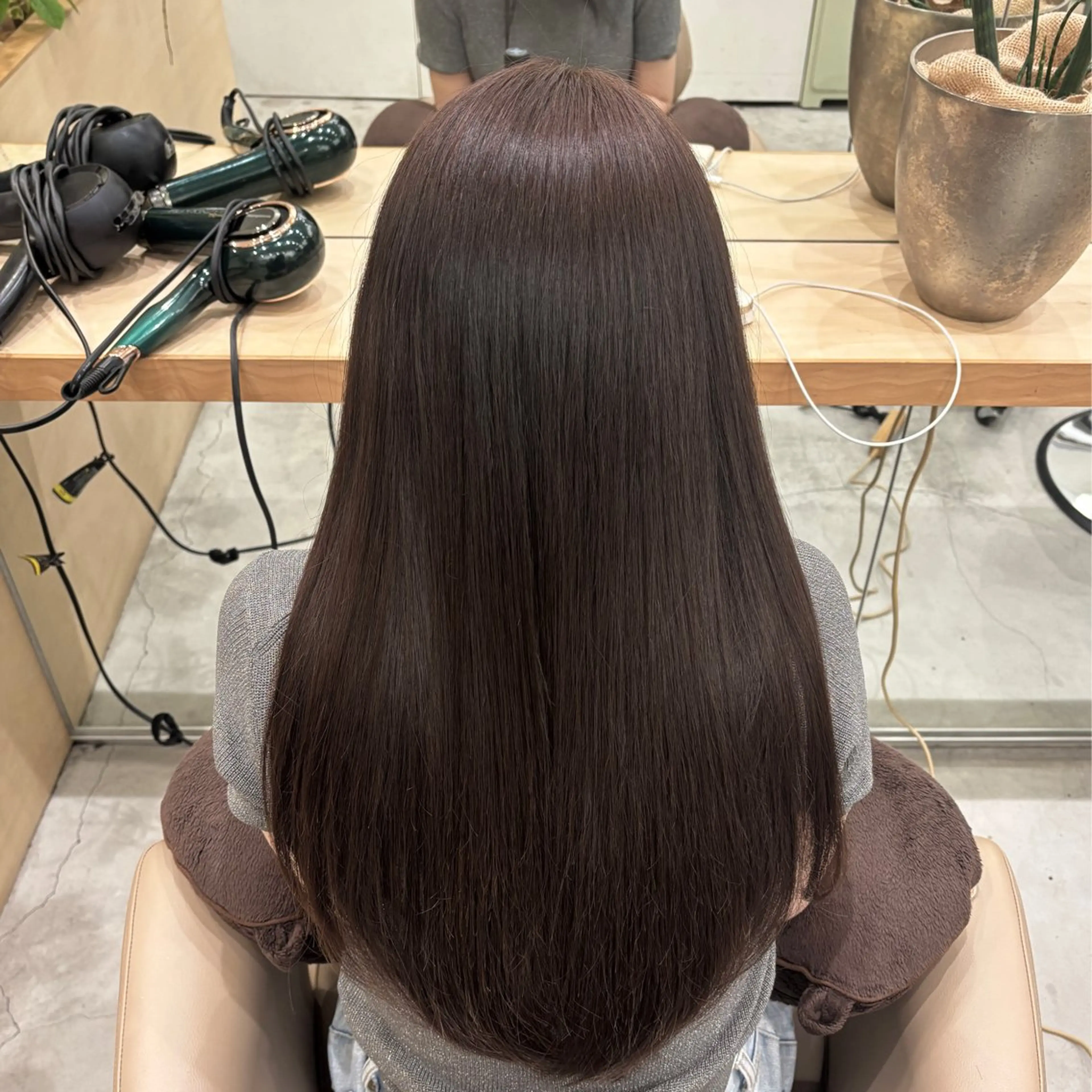 ロング カラー rion🪽 /ワンカラーのヘアスタイル