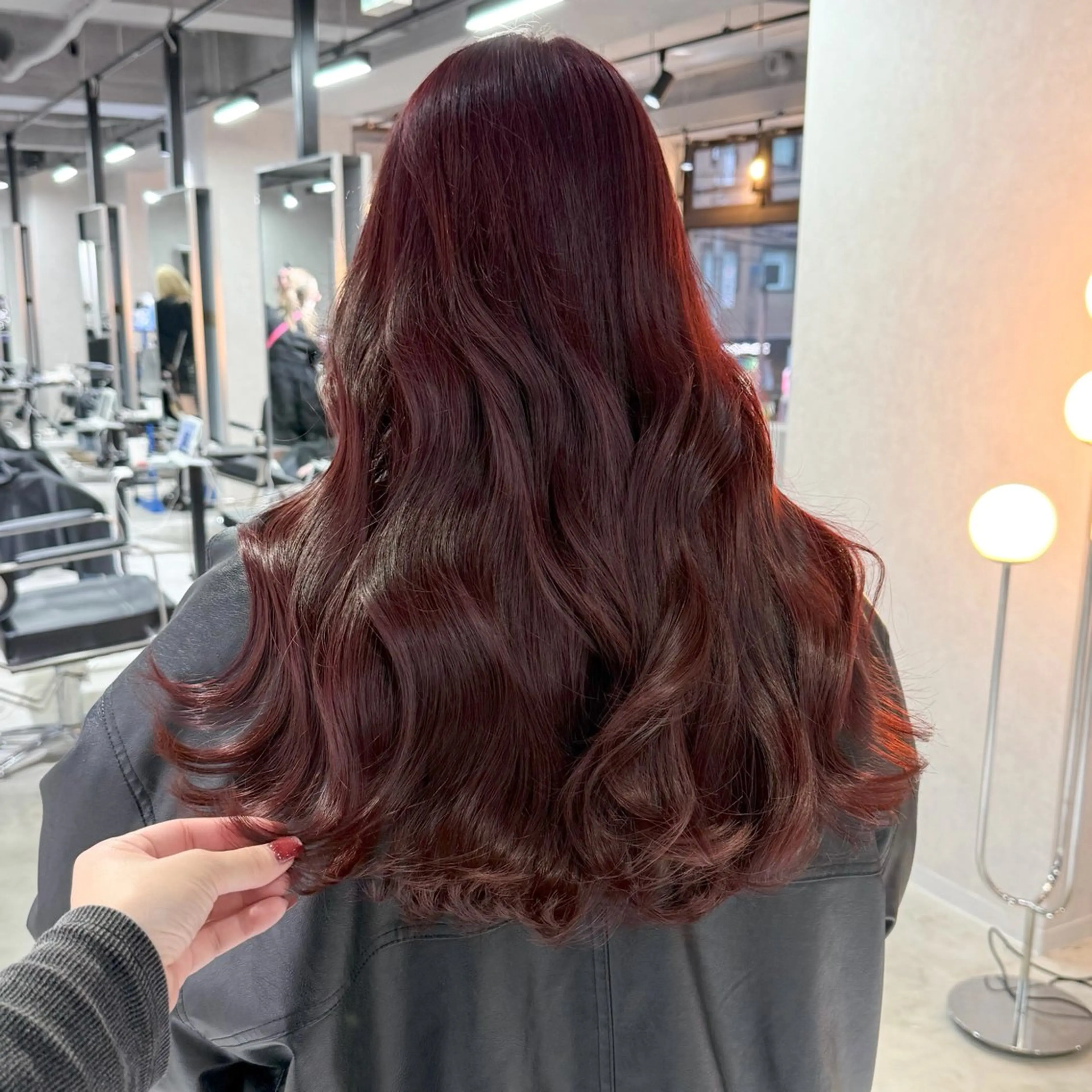 ロング カラー レッドカラー 髪質改善 カット ヘアカラー レイヤー/暖色/ ミルクティー/マリアのヘアスタイル