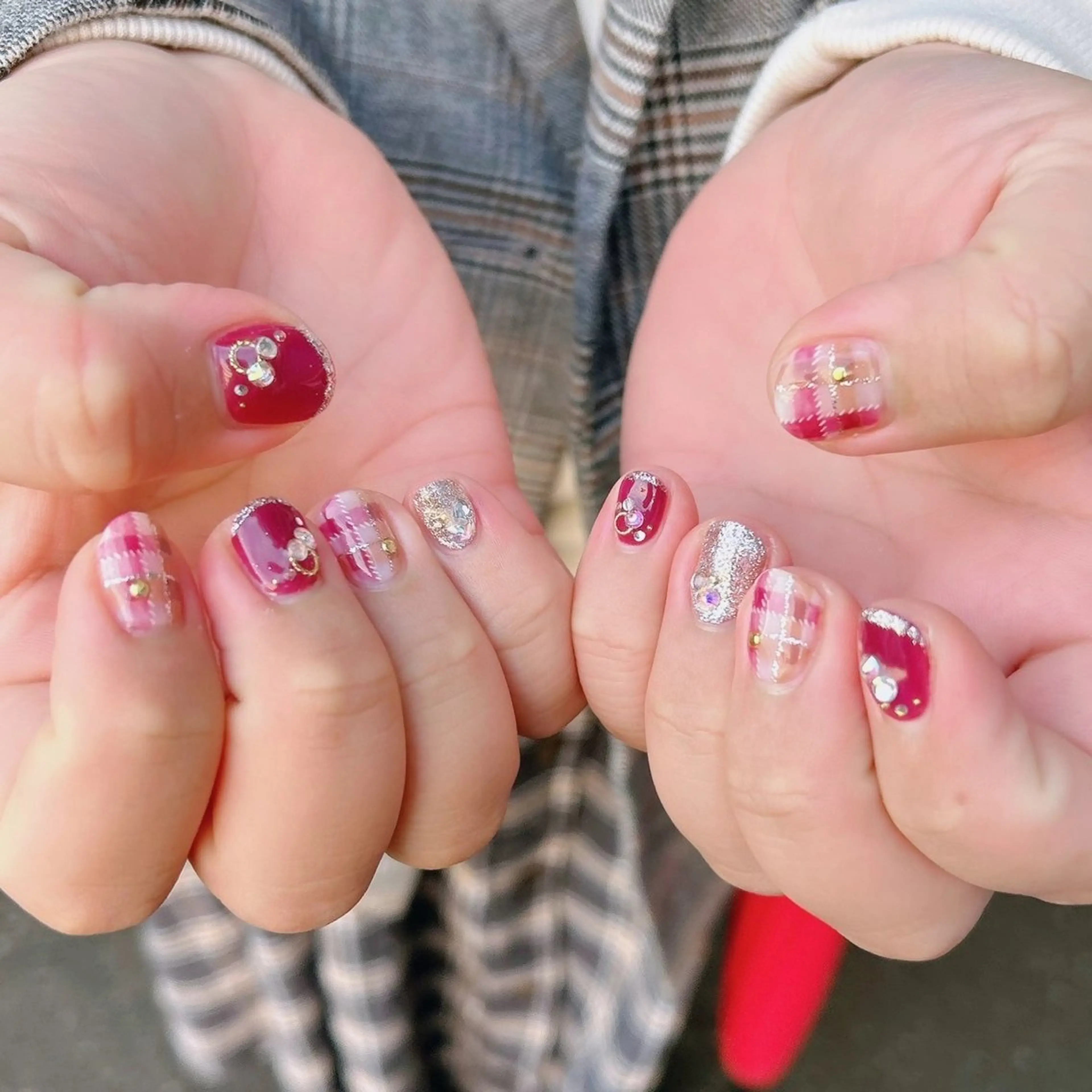 ネイル ジェルネイル キラキラネイル パラジェル 冬ネイル クリスマス ハンドネイル Nail Kのネイルデザイン