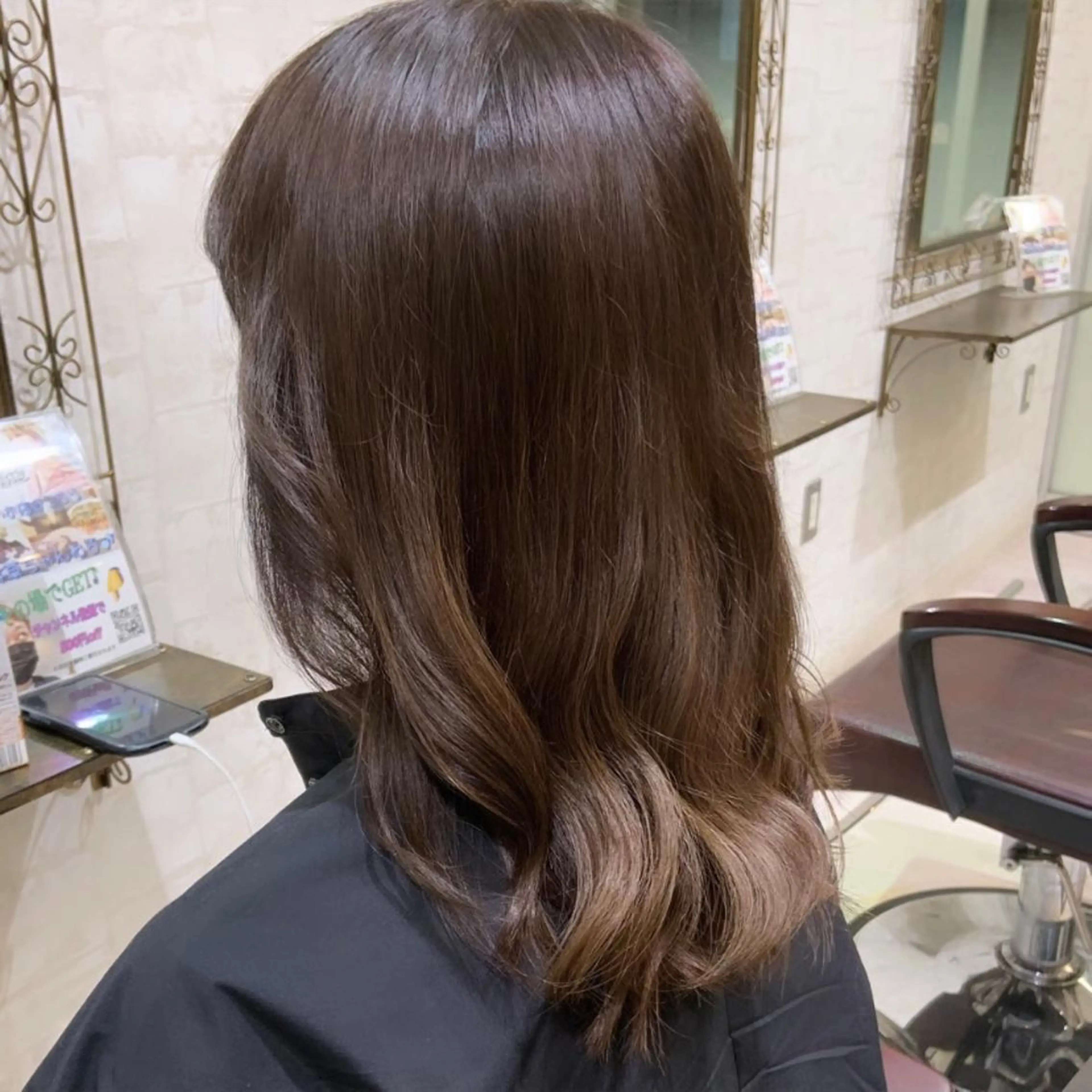 ミディアム アッシュ トリートメント ヘアカラー GRAND  re-i所属・しょうだ あみのヘアスタイル