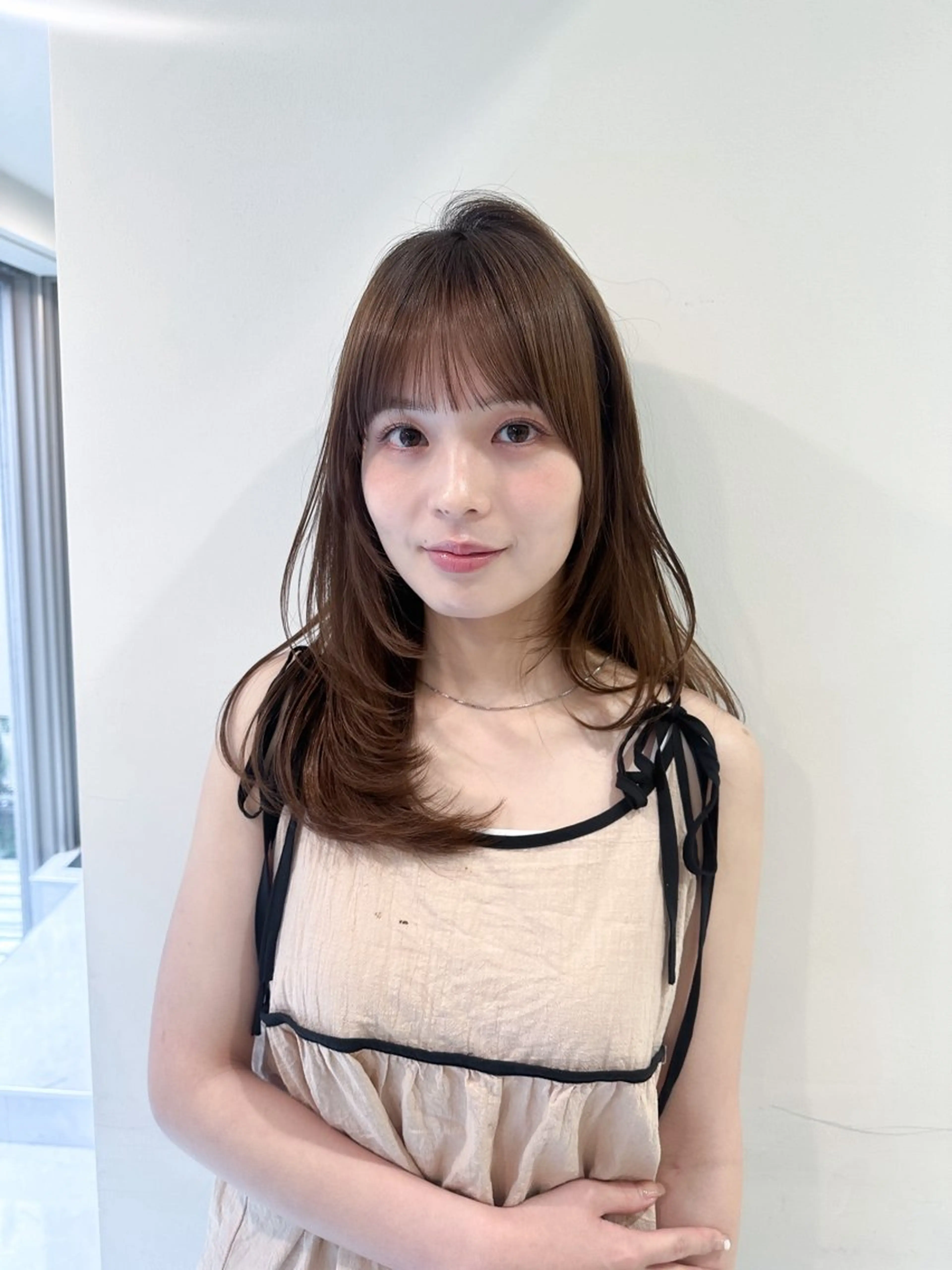 ミディアム カラー ベージュカラー 🎗️似合わせ/小顔 顔周りカット/透明感のヘアスタイル