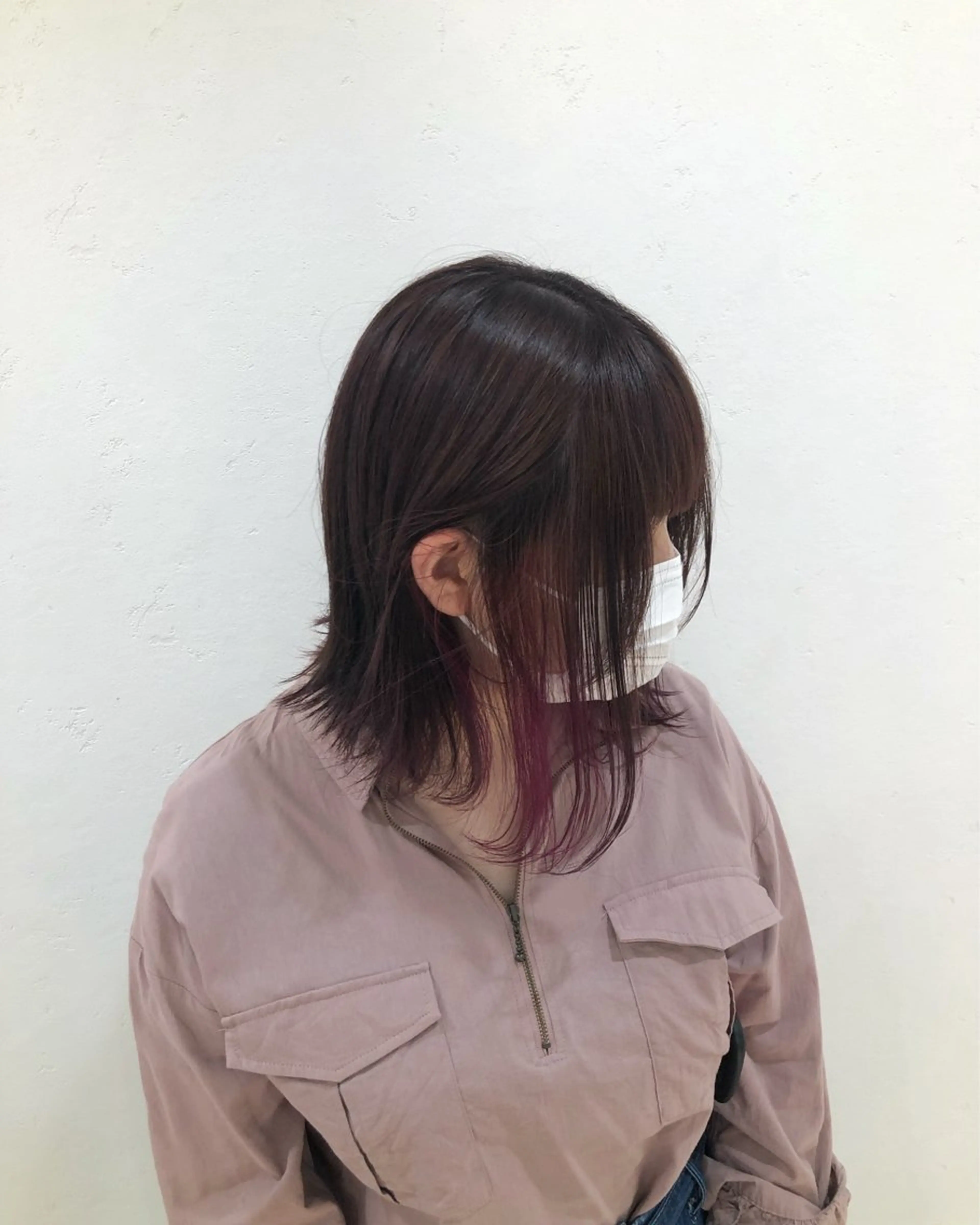 ミディアム カラー インナーカラー ピンクカラー ヘアカラー 透け感カラー🫧 加納トモヒロのヘアスタイル