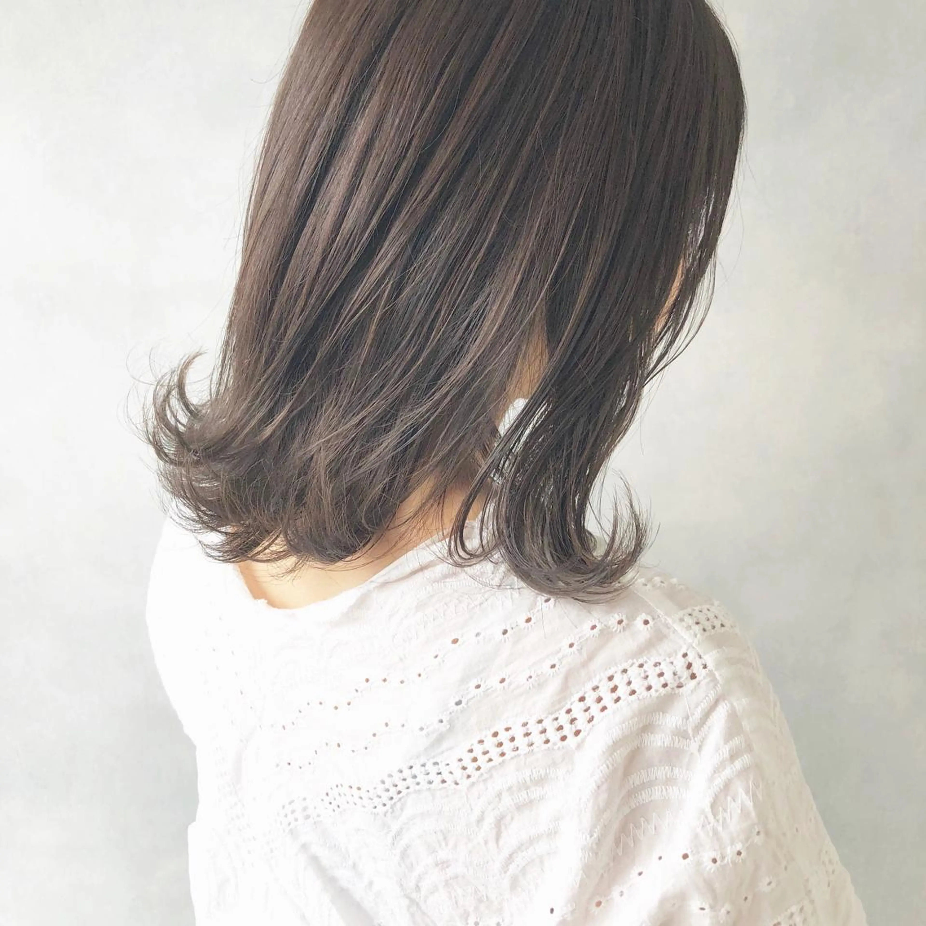 ミディアム ハイライト ヘアカラー トリートメント 小澤大輔 YOLO hairのヘアスタイル