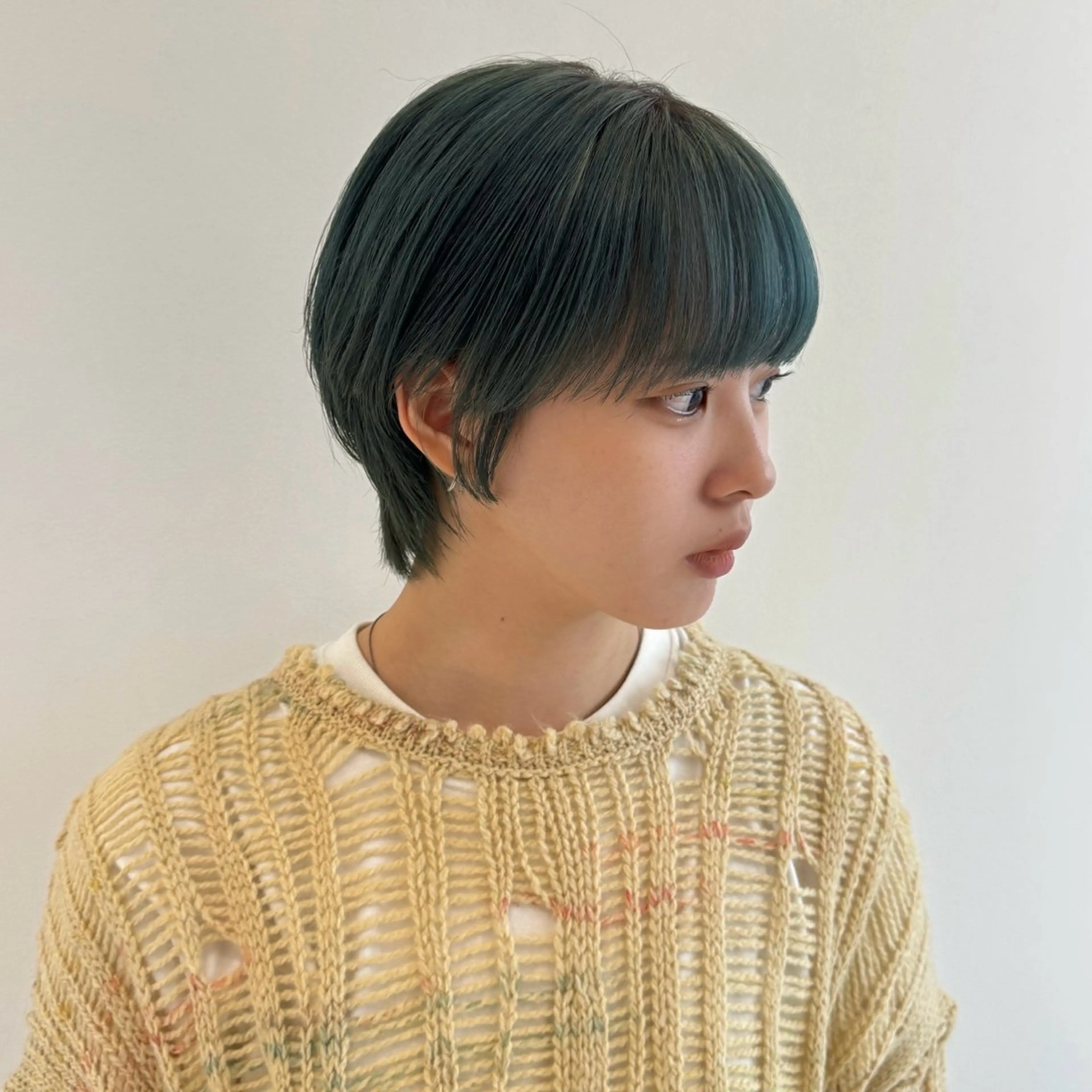 ショート カラー カット ヘアカラー トリートメント 🌼動き×透明感🩵 ハイトーン/ナナのヘアスタイル