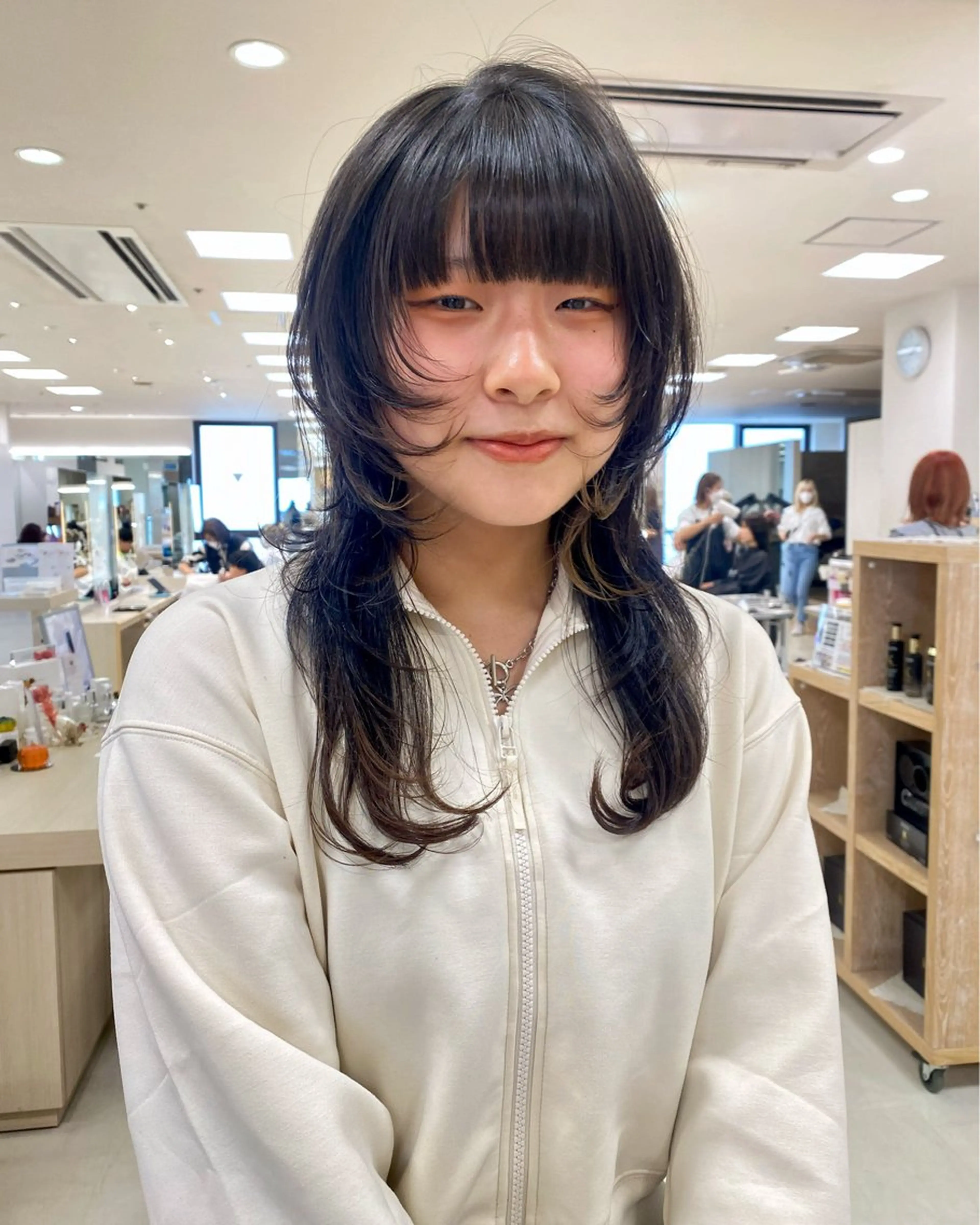 ロング カラー ロングレイヤー 黒髪 顔まわりレイヤー 韓国風ヘア レイヤーカット カット ヘアカラー トリートメント レイヤー/ウルフ🤎 mayo.のヘアスタイル