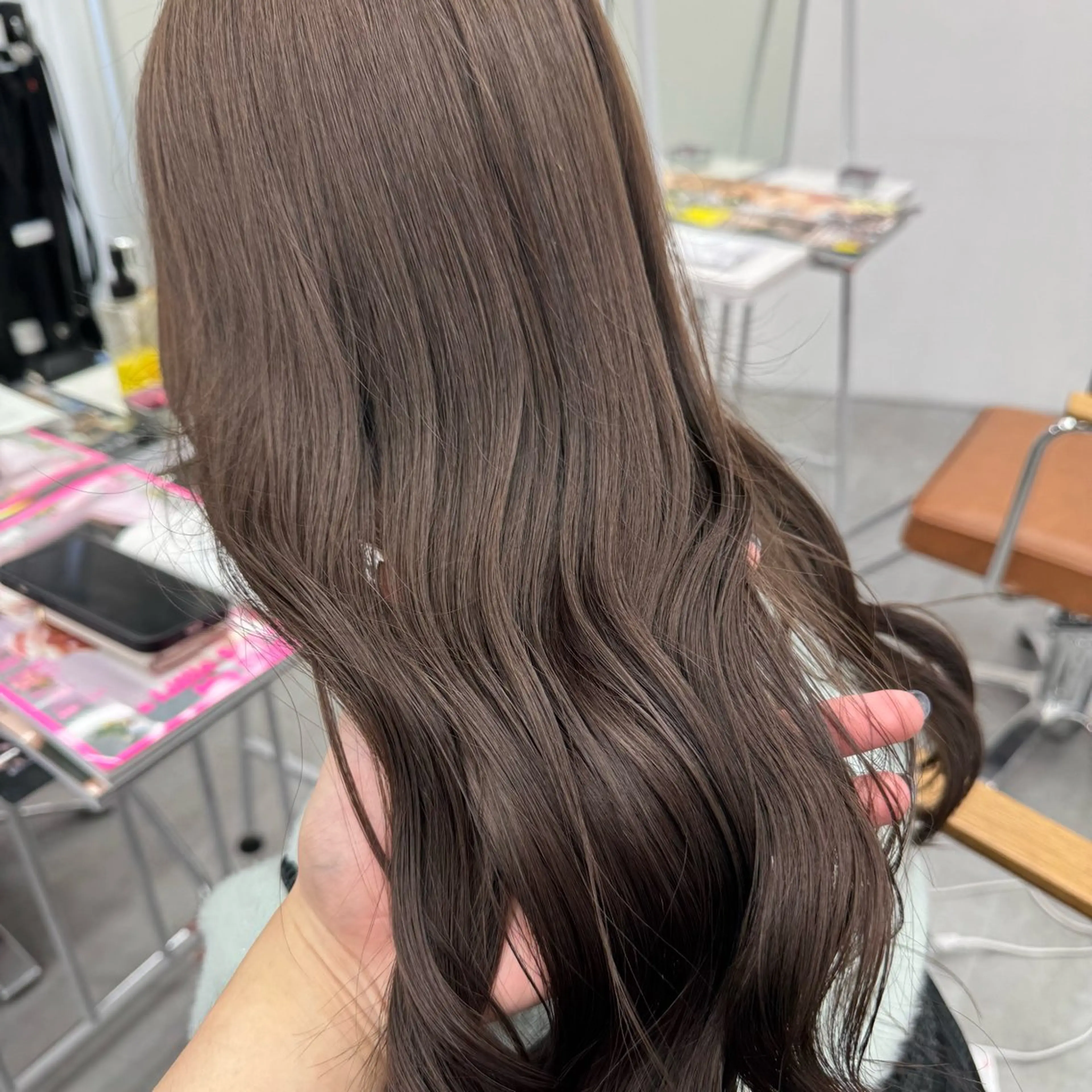 ロング カラー ヘアアレンジ ヘアカラー ブリーチなしカラー /ベージュ/安形翔のヘアスタイル