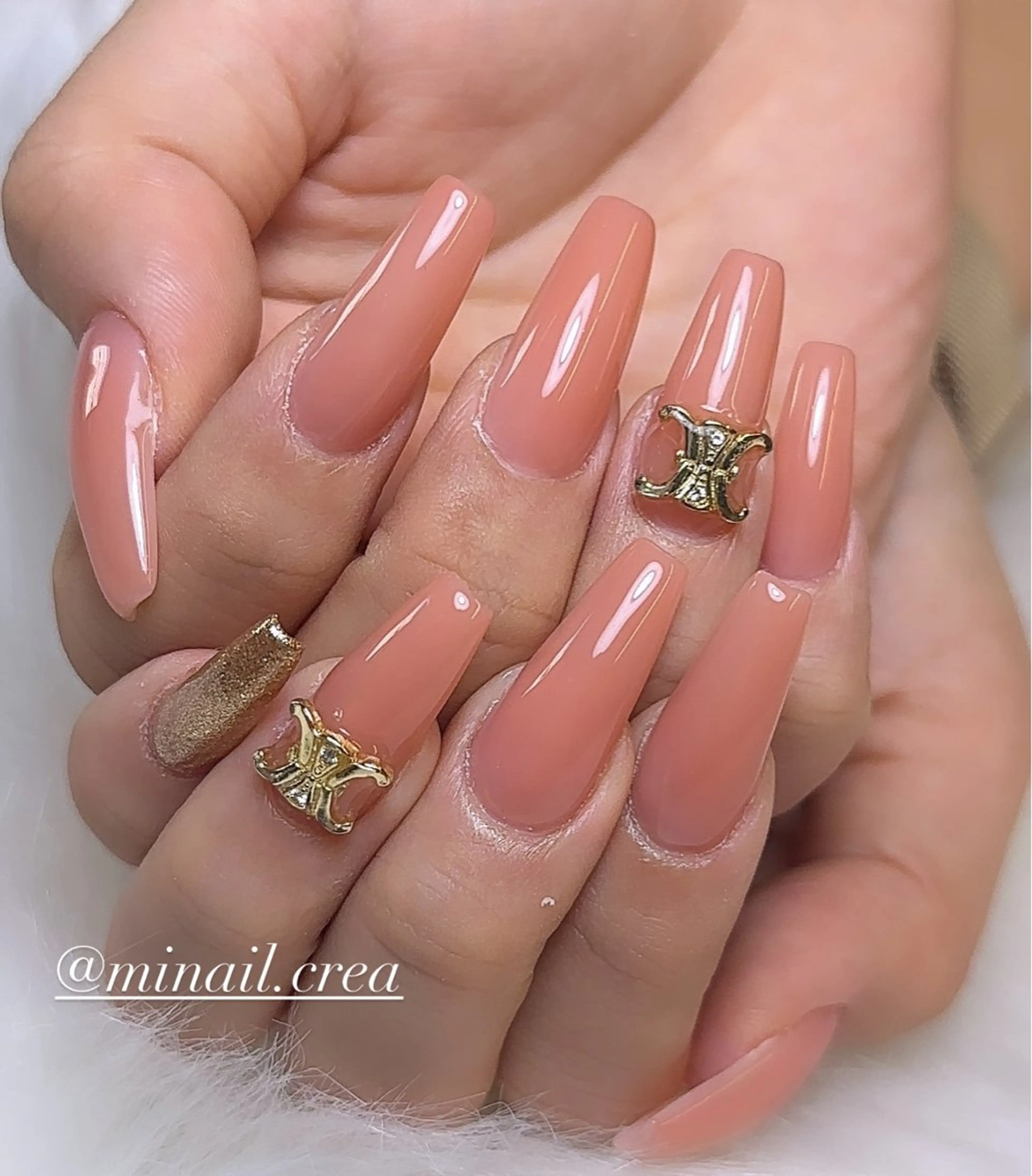 ネイル キラキラネイル ロングネイル ワンカラーネイル スカルプネイル シンプルネイル ハンドネイル CRéA　-private nailsalon-所属・CReA nailのネイルデザイン