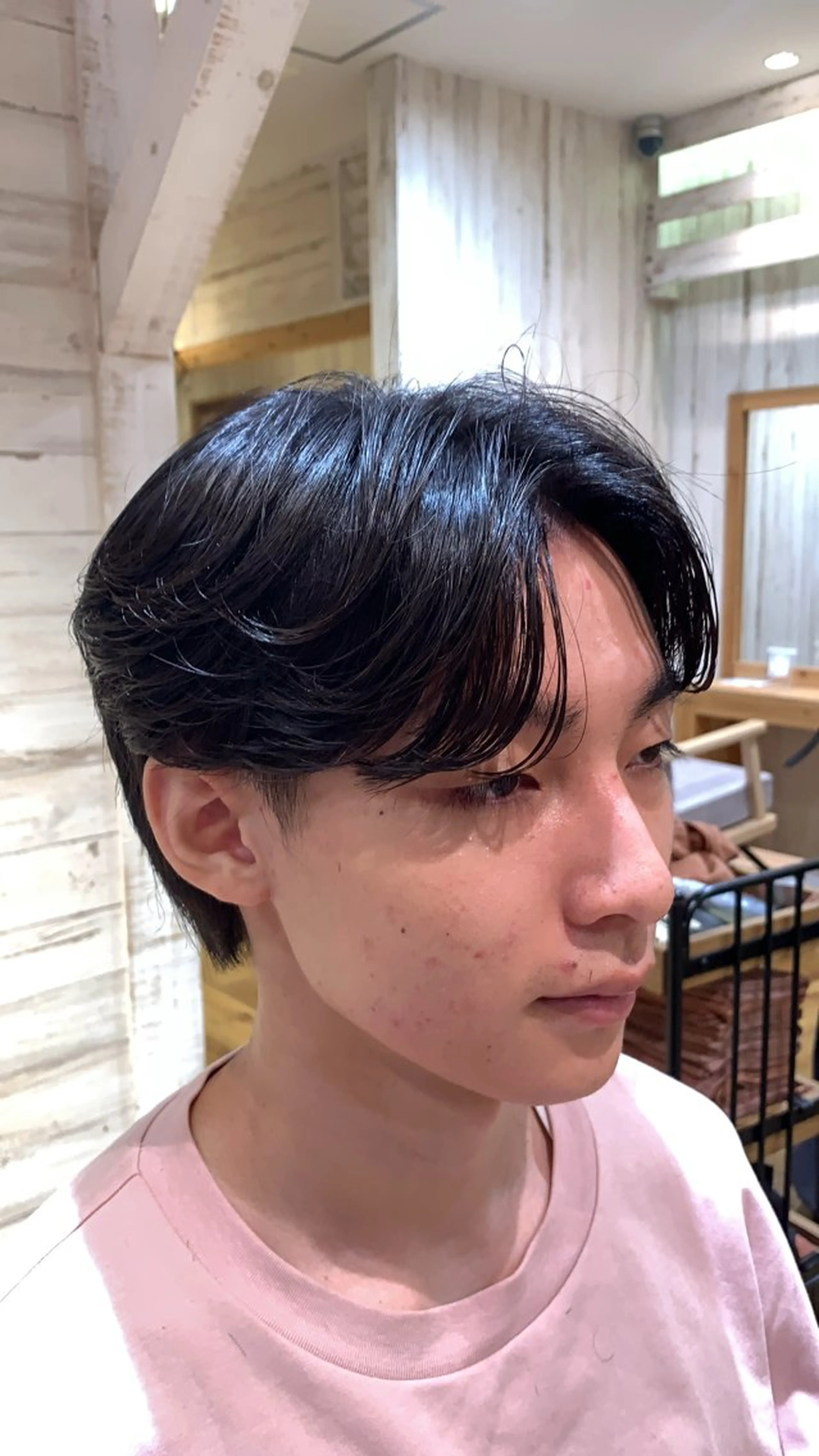 メンズ センターパート カルマパーマ メンズ韓国風 マッシュ メンズパーマ 井上 浅朝のヘアスタイル