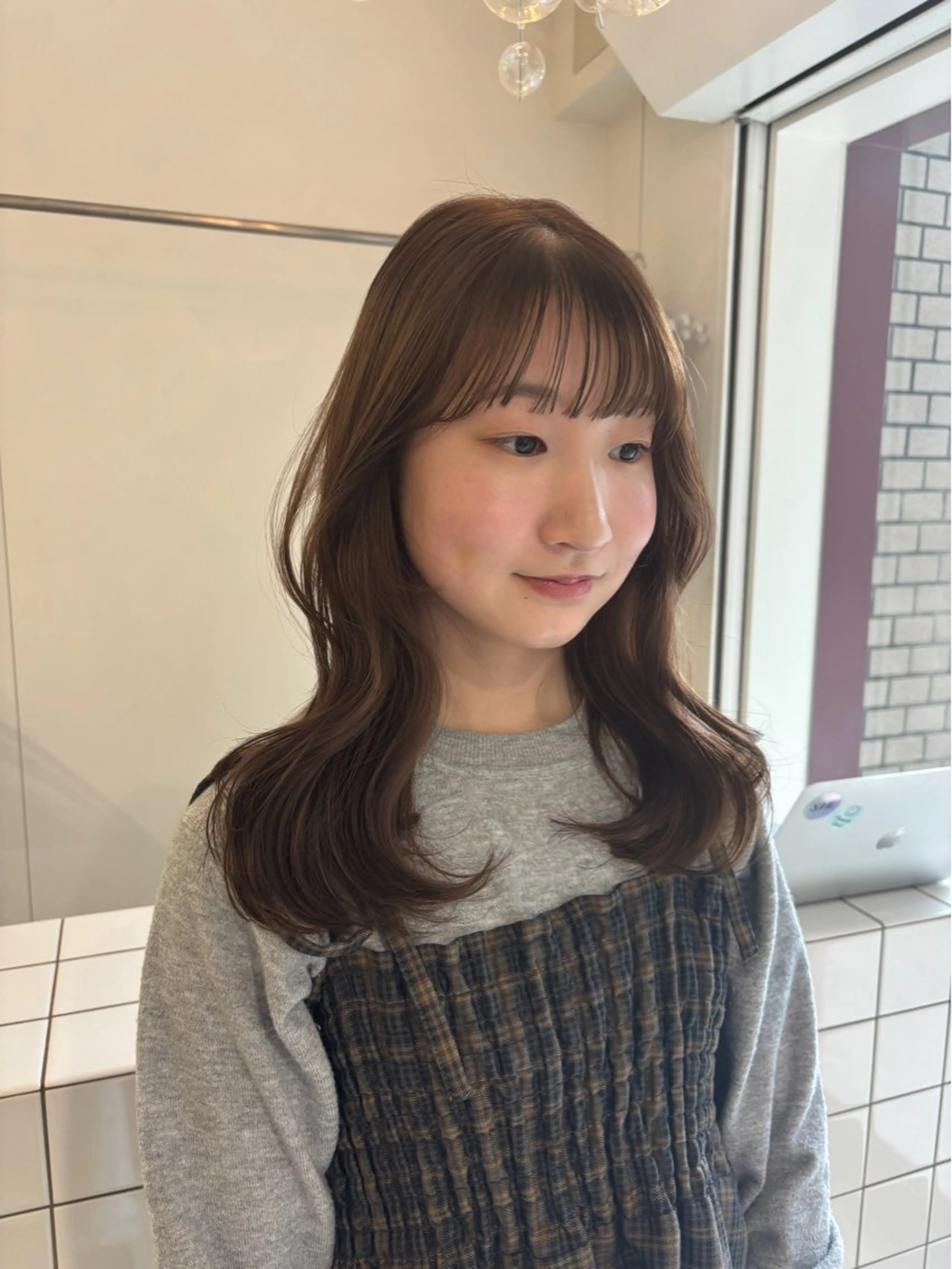 セミロング カラー オリーブカラー カット ヘアカラー トリートメント toko / ブリーチなしカラーのヘアスタイル