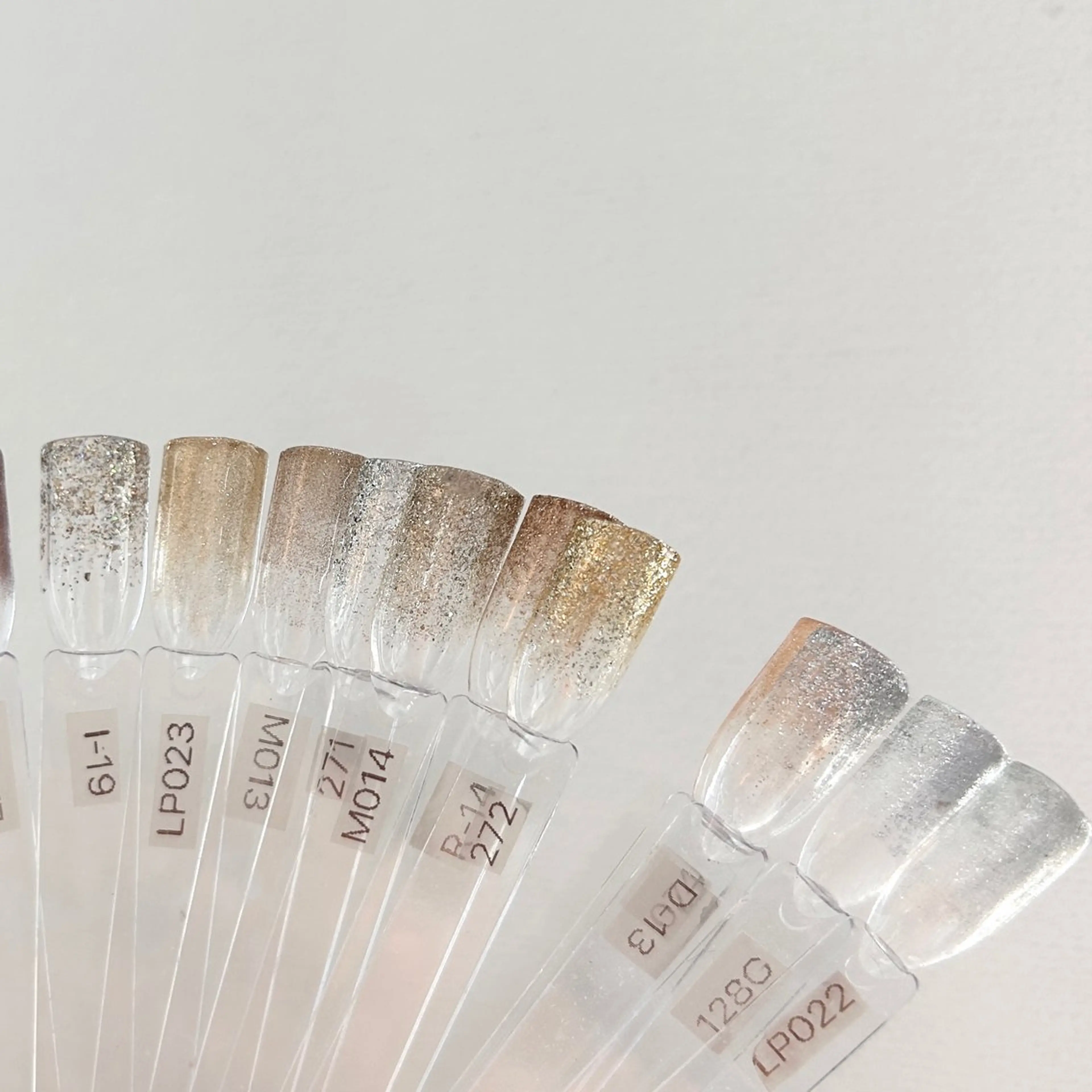 ネイル Ray. /綺麗目ニュアンスのネイルデザイン