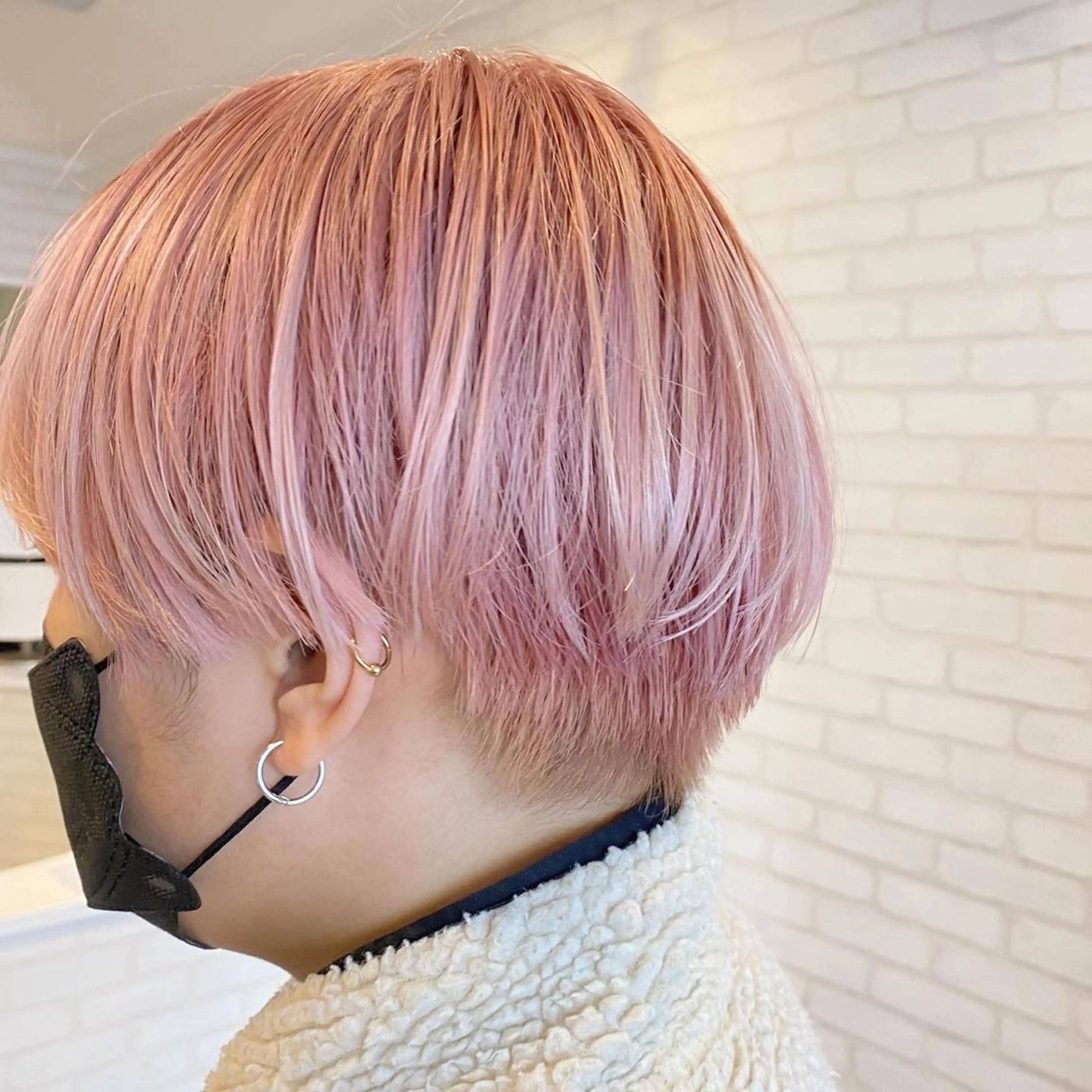 ショート カラー すずき なぎさ☀️のヘアスタイル