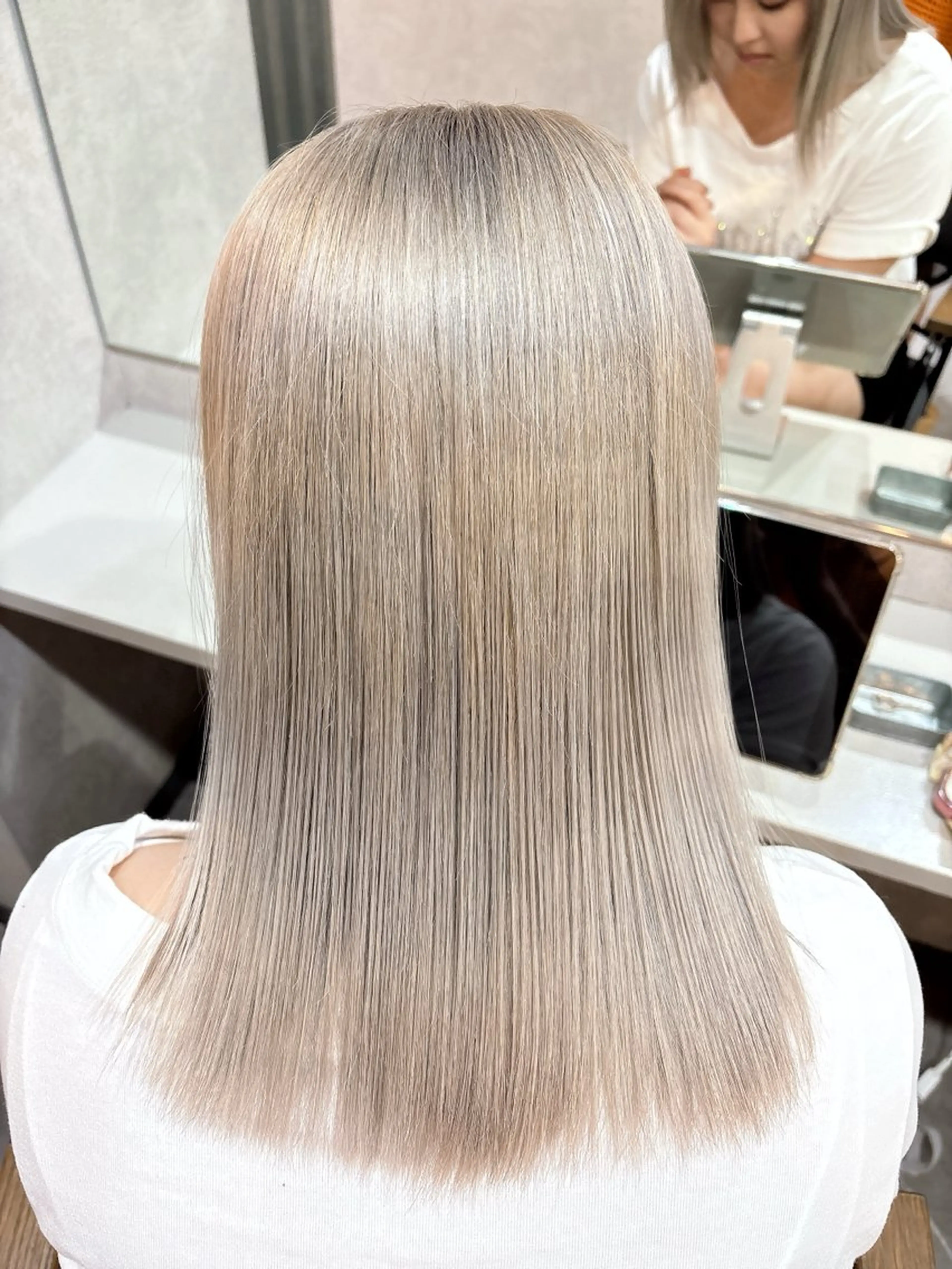 ロング カラー 髪質改善 トリートメント 酸熱トリートメント 京都駅/透明感カラー /髪質改善/岩崎拓郎のヘアスタイル