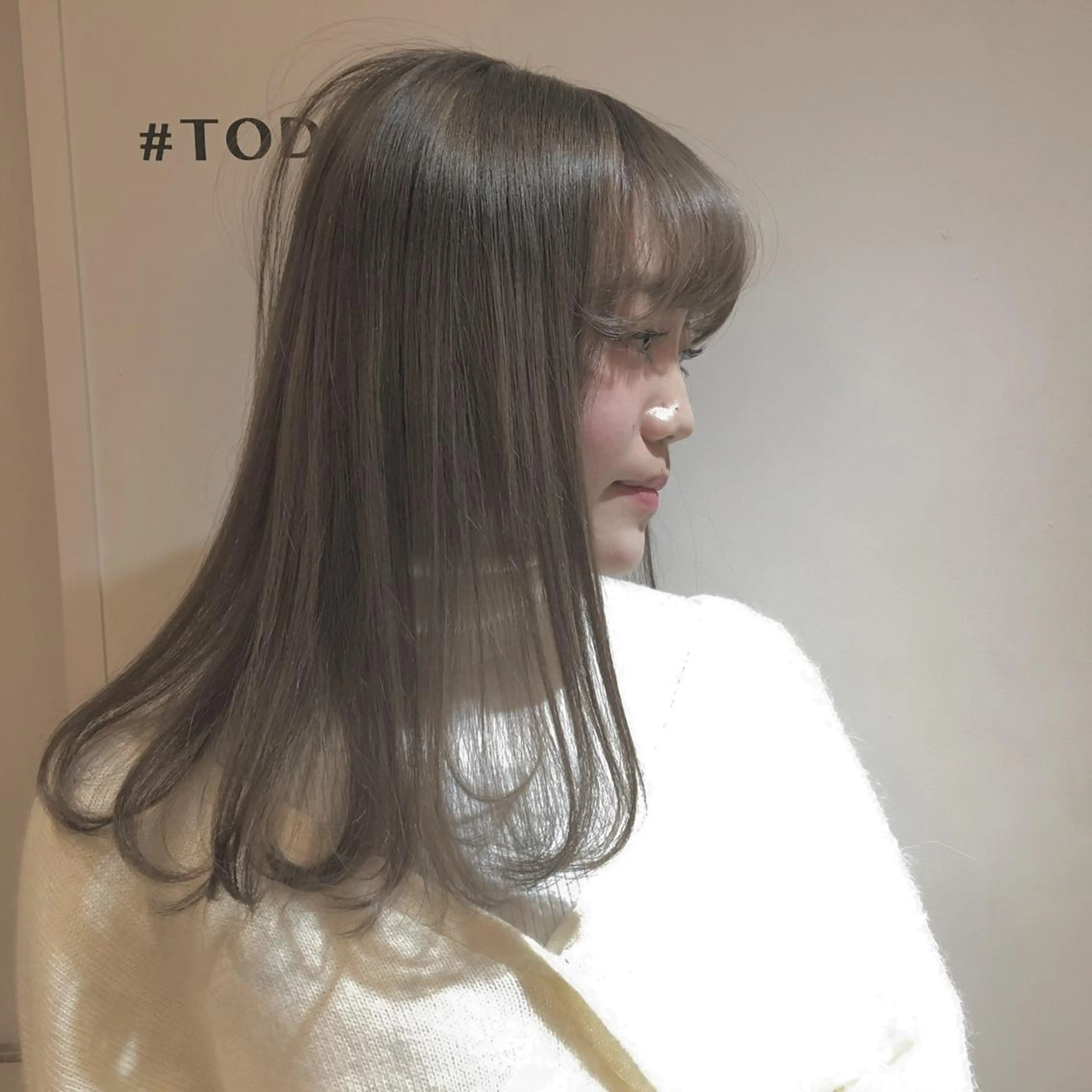 セミロング カット ヘアカラー トリートメント 🌸ハイトーン 新田　廉 🌸のヘアスタイル