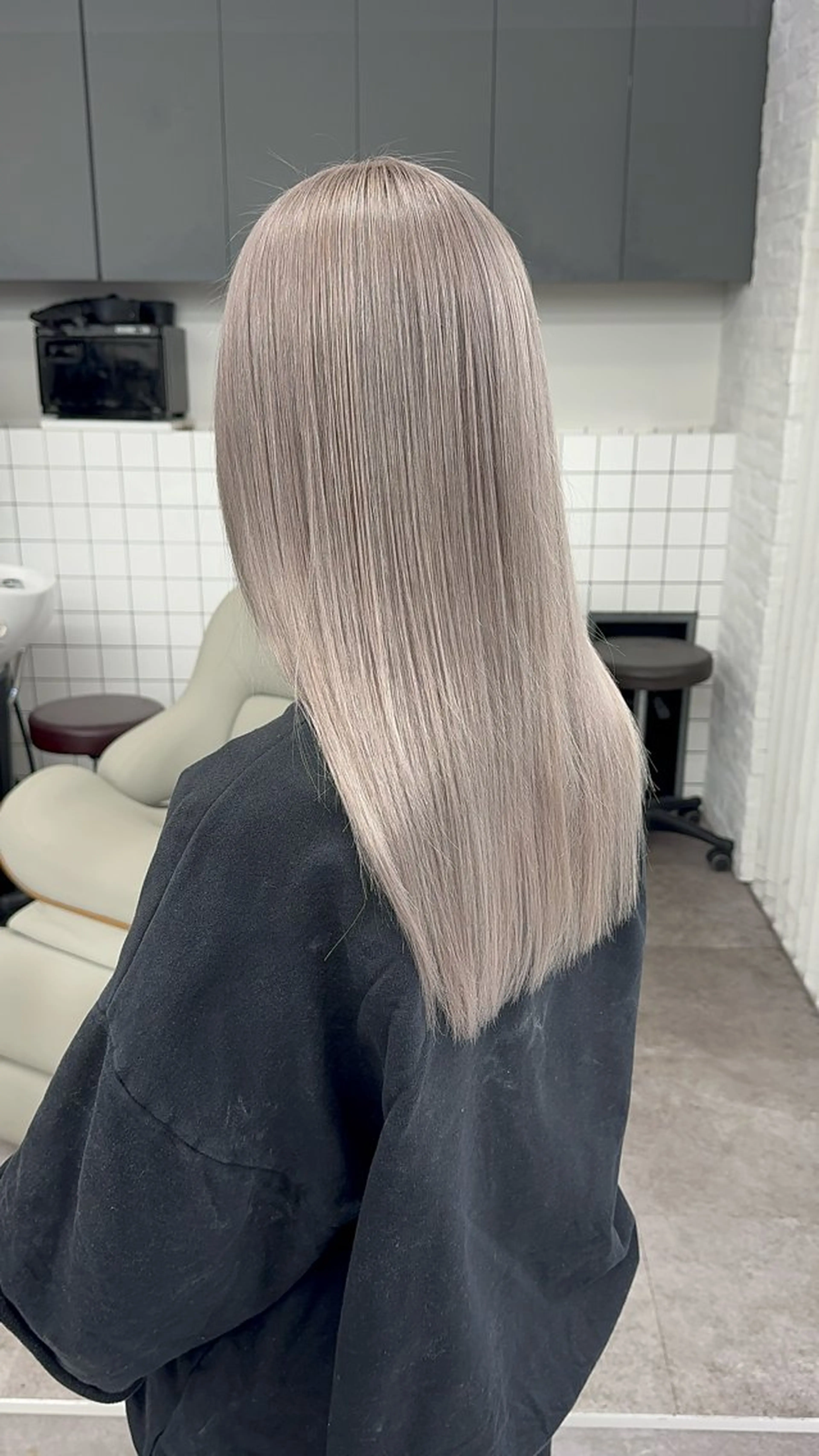 ロング カラー ヘアカラー トリートメント 高島大登/顔周り /ミルクティーのヘアスタイル