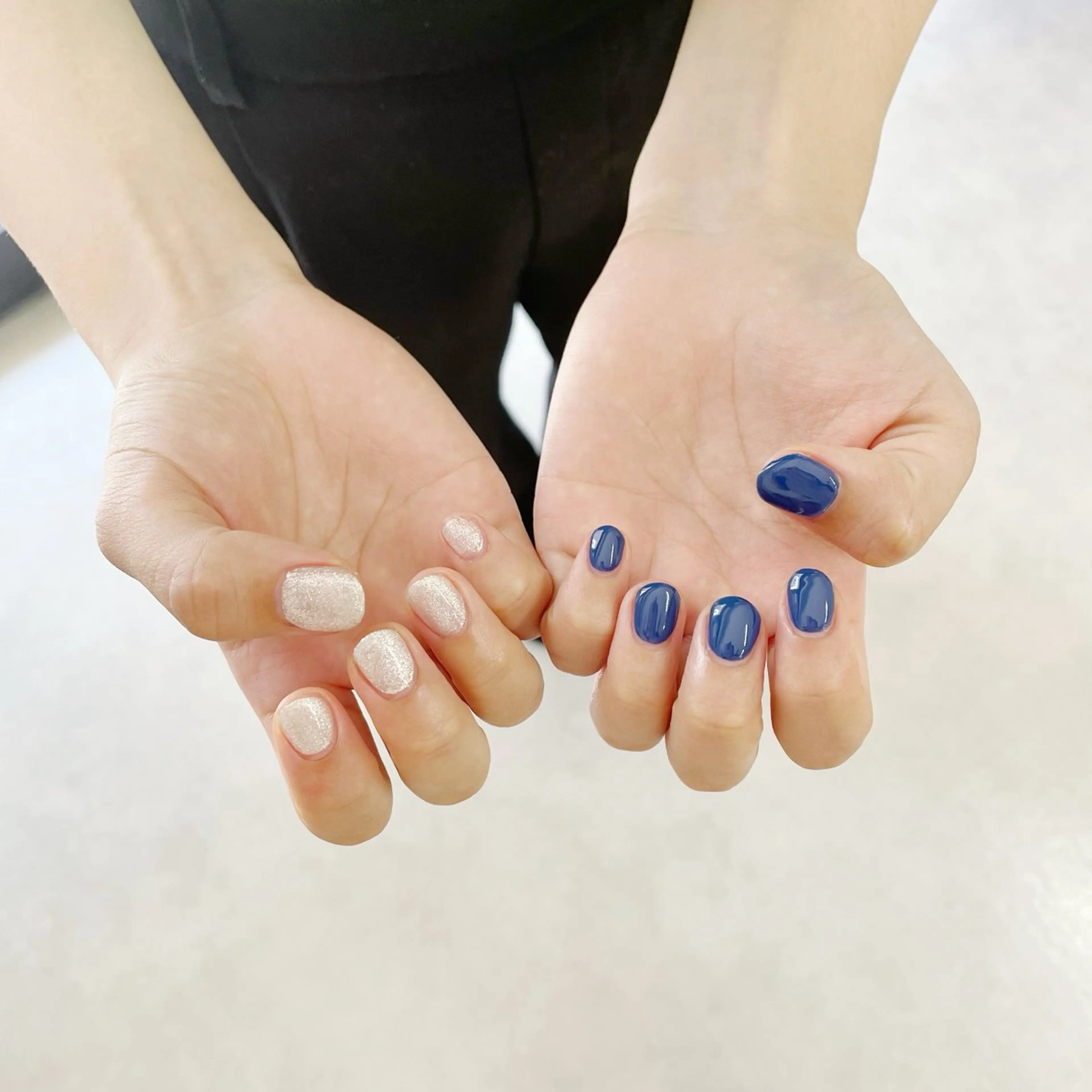 ネイル アートネイル ジェルネイル グラデーション キラキラネイル ラメ(グリッター) ハンドネイル Viola. TOMOMIのネイルデザイン