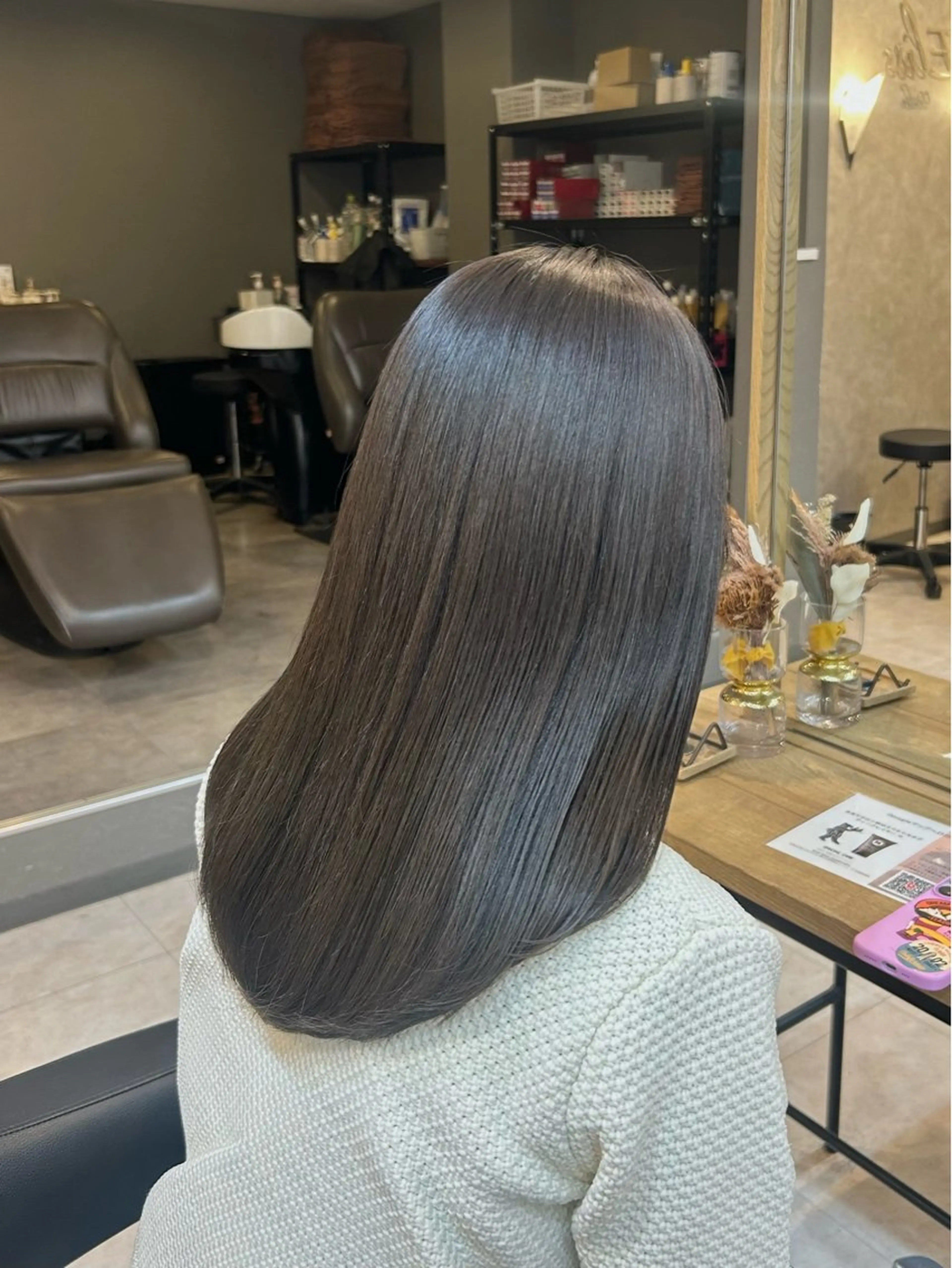 ミディアム カラー カット ヘアカラー トリートメント eliss umeda所属・Yui🪿 / デザインカラーのヘアスタイル