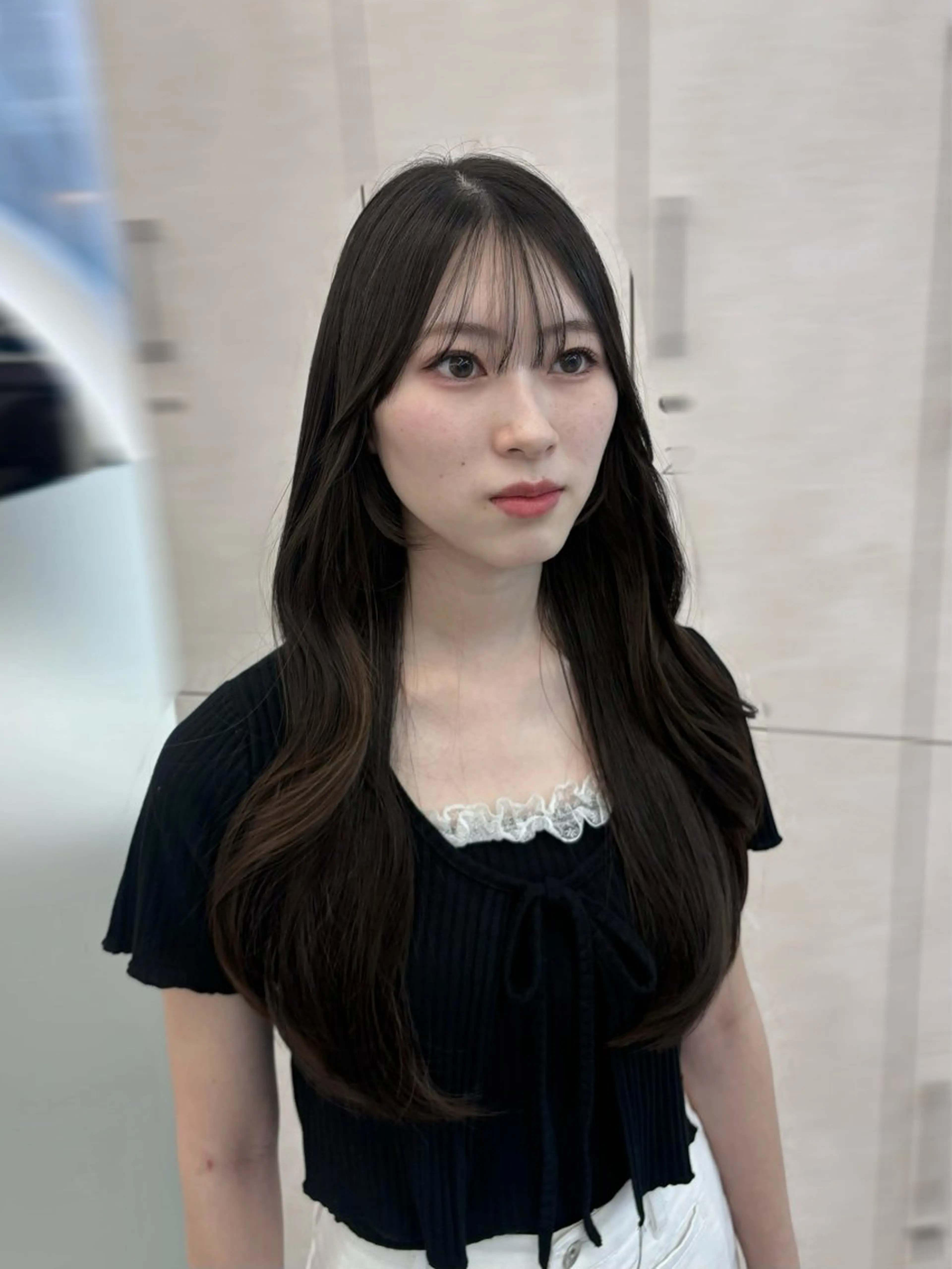 ロング くびれヘア 髪質改善 レイヤーカット ローレイヤー 似合わせカット Zina 梅田所属・盛れる顔まわりカット 🩰💕SHIONのヘアスタイル