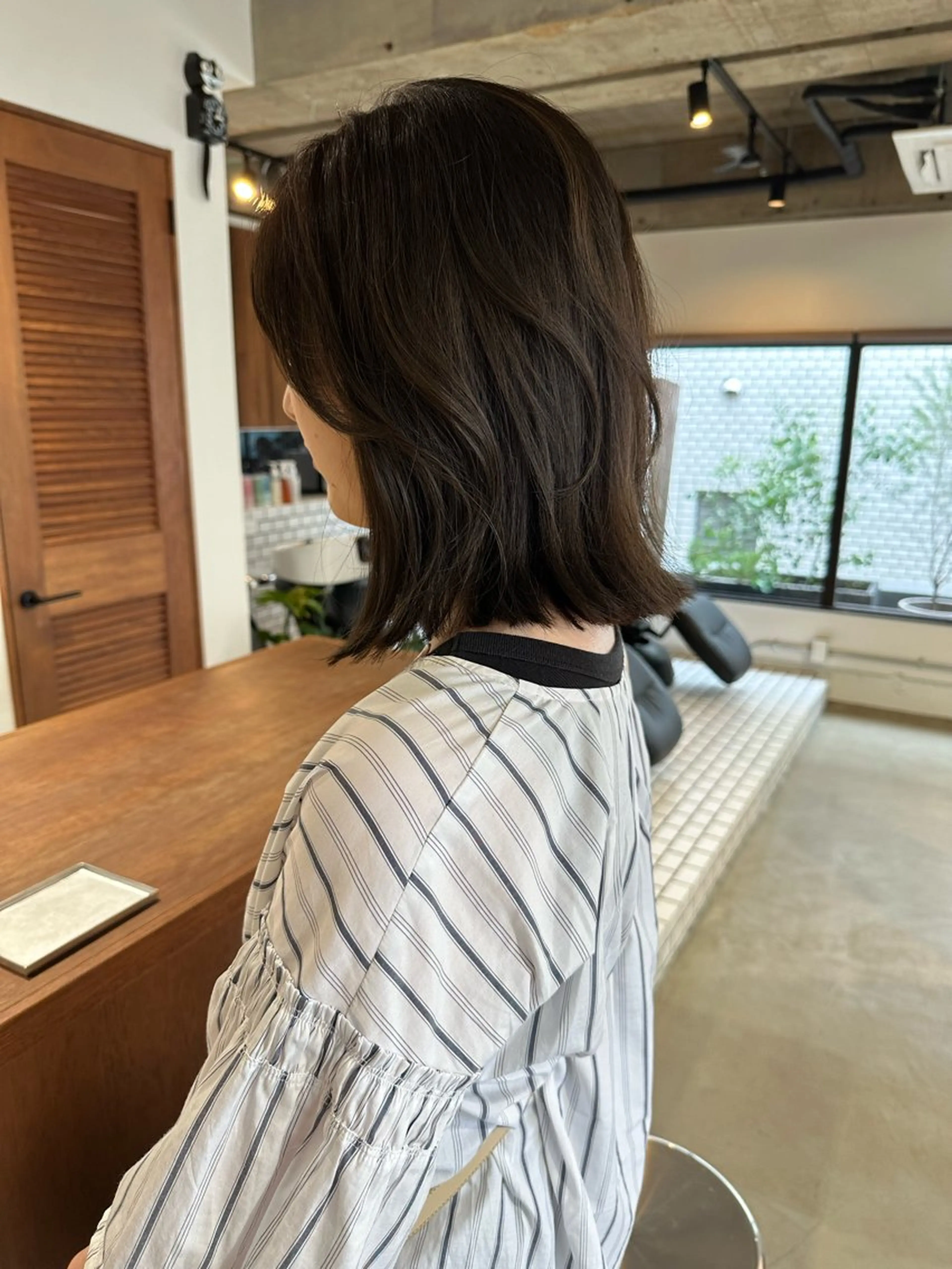 ミディアム カラー グレージュ her所属・kaito /都立大学herのヘアスタイル