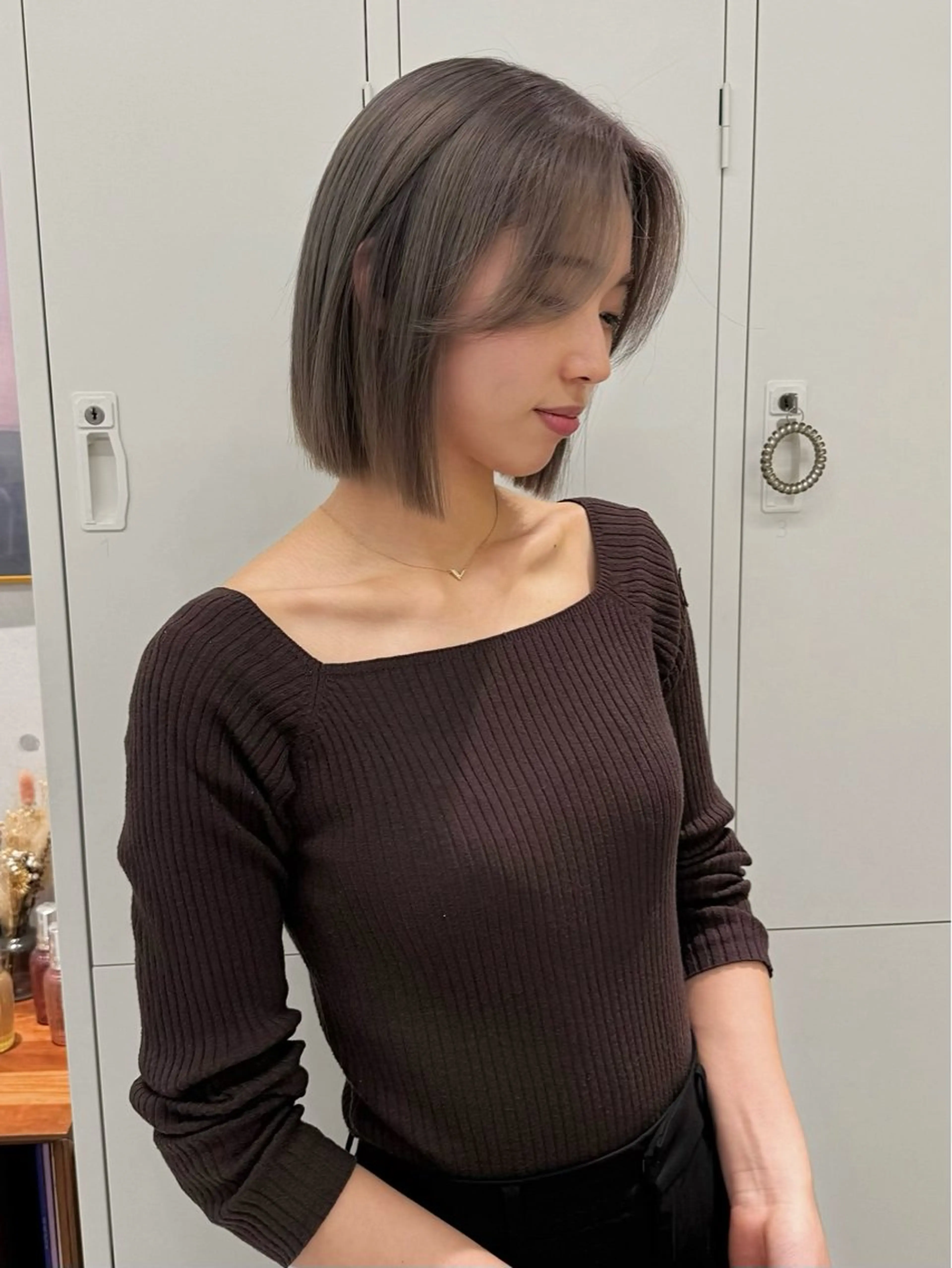 【 人気No.2🎀 】顔まわりカット+カラー+トリートメントの写真