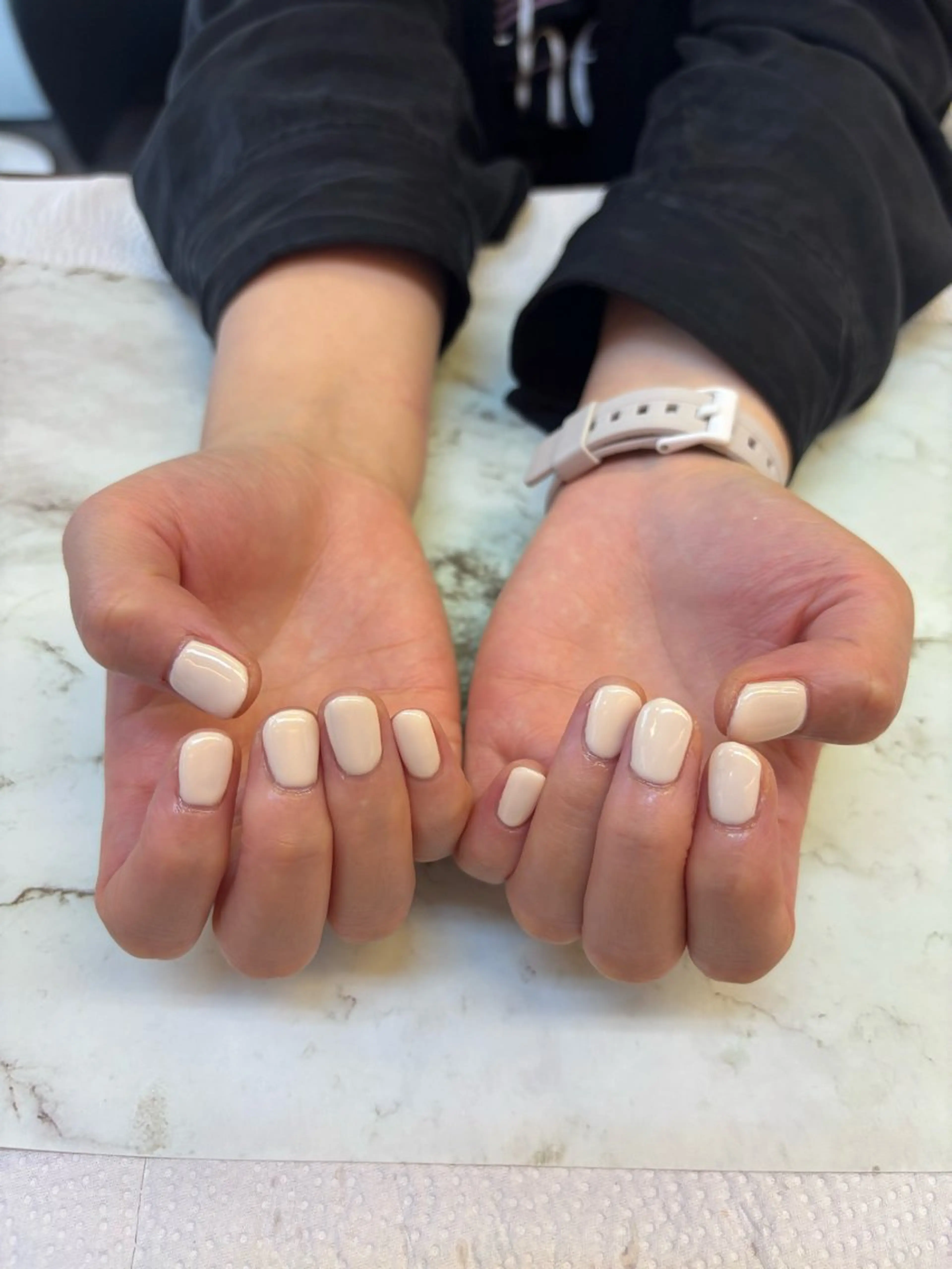 ネイル ワンカラーネイル Honey Bee所属・Honey Bee Mikuのネイルデザイン