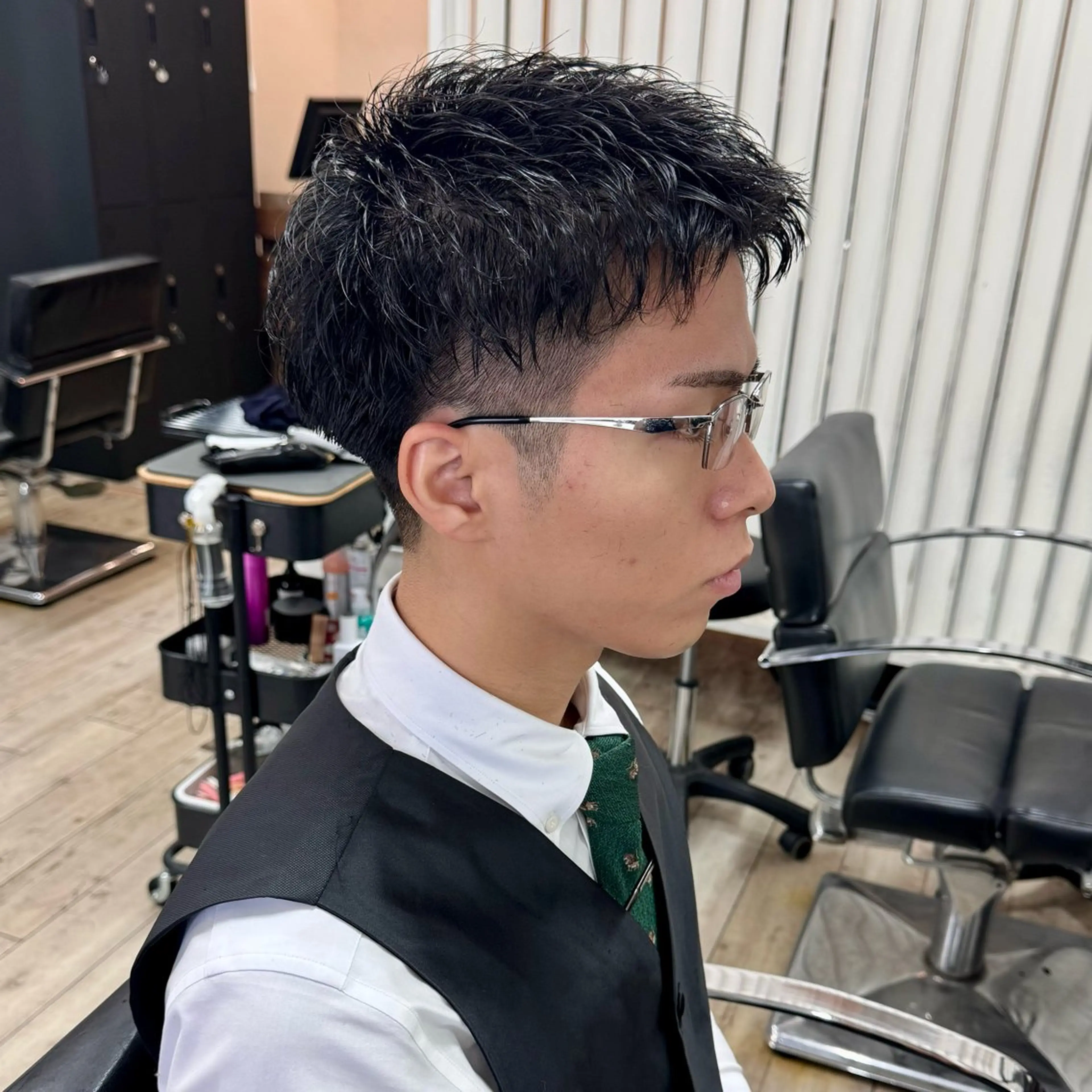 ショート パーマ メンズ アップバング メンズ就活ヘア メンズパーマ メンズショート スパイキーショート カット パーマ ヘアセット 【池袋/スパイキー ショート】ⓝⓘⓜⓤのヘアスタイル