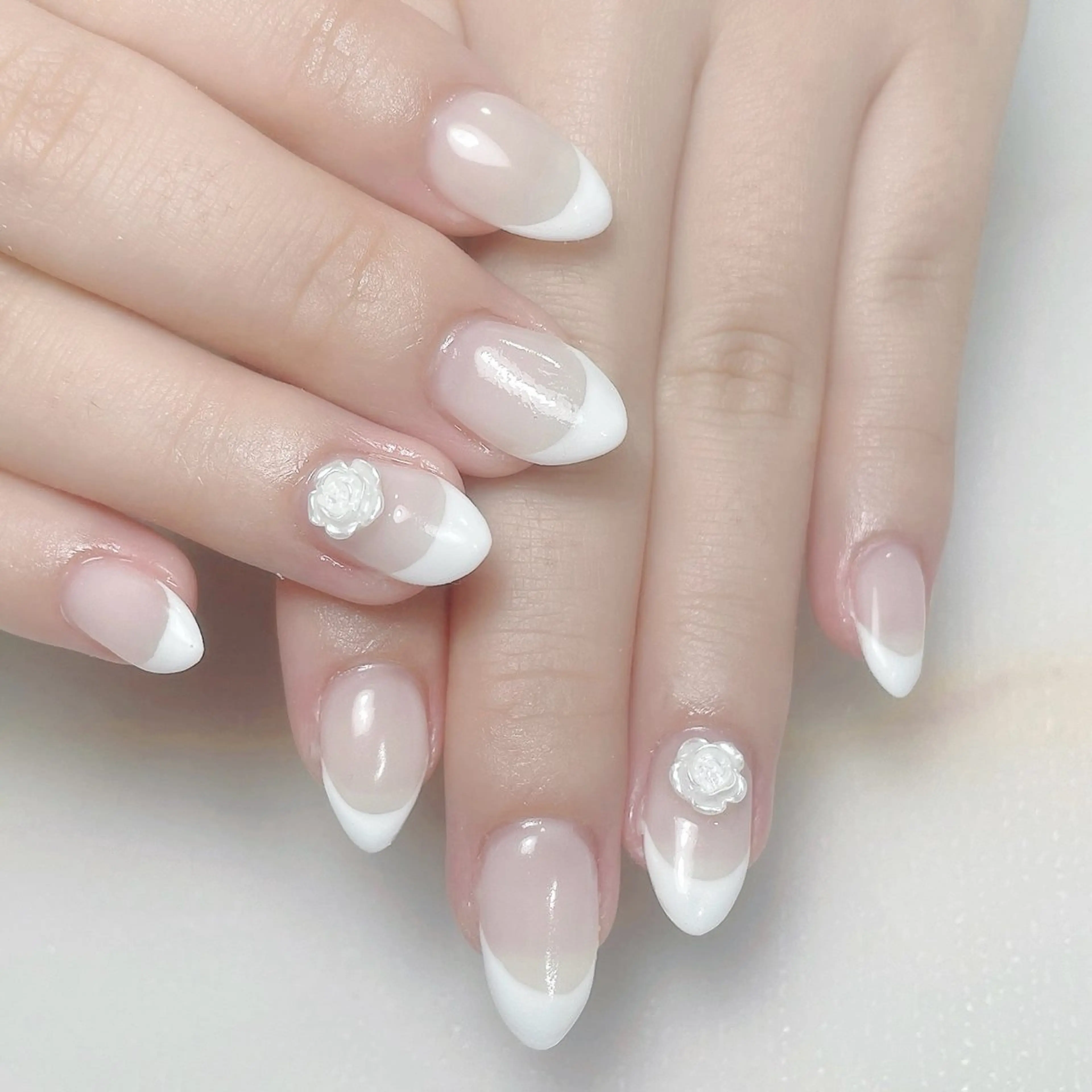 ネイル アートネイル フレンチネイル ジェルネイル グラデーション 韓国ネイル ハンドネイル 久保田 マリコのネイルデザイン