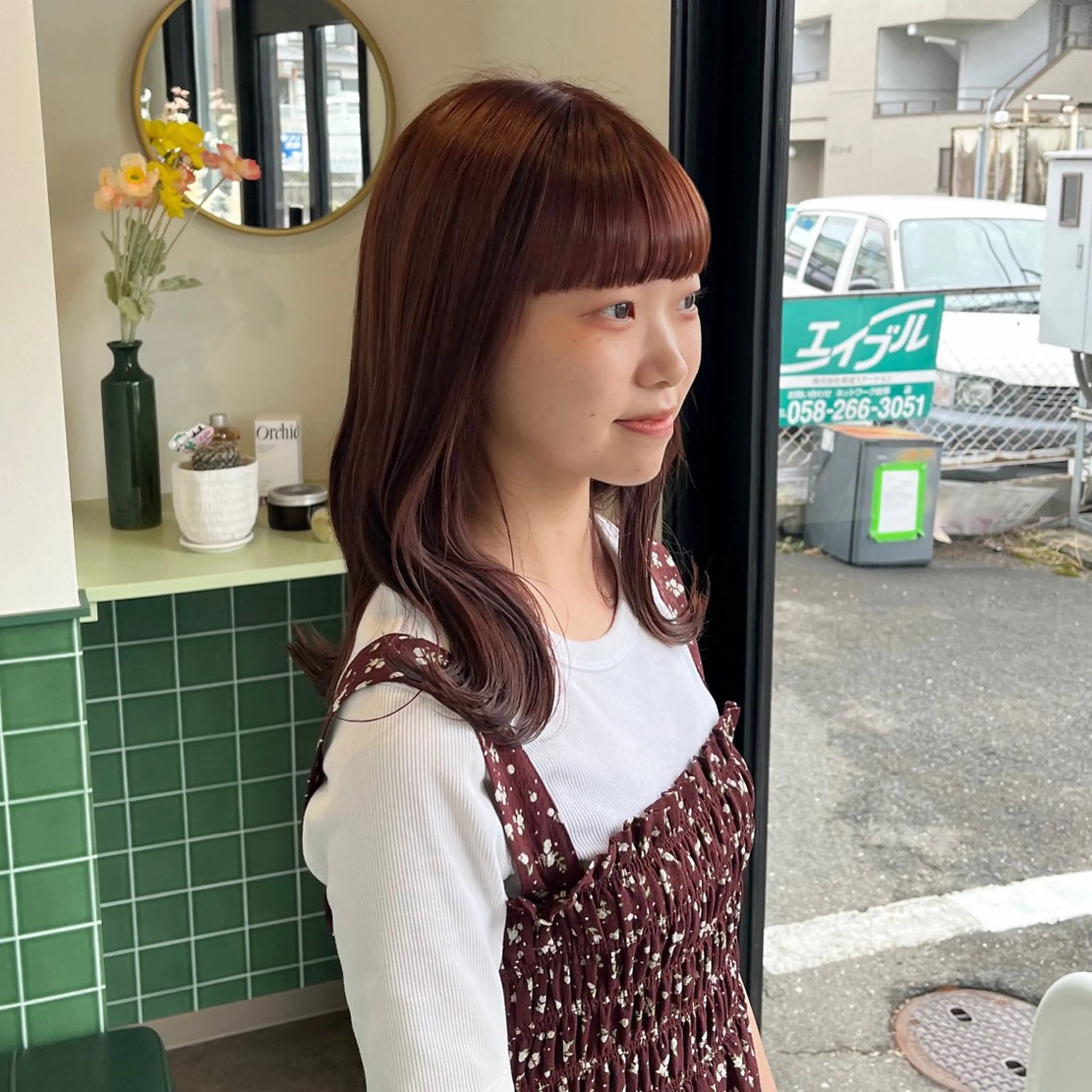ミディアム カラー ボルドーカラー ブラウンカラー レッドカラー レッドブラウン カット ヘアカラー 本木下朋花/髪質 改善×ダブルカラーのヘアスタイル