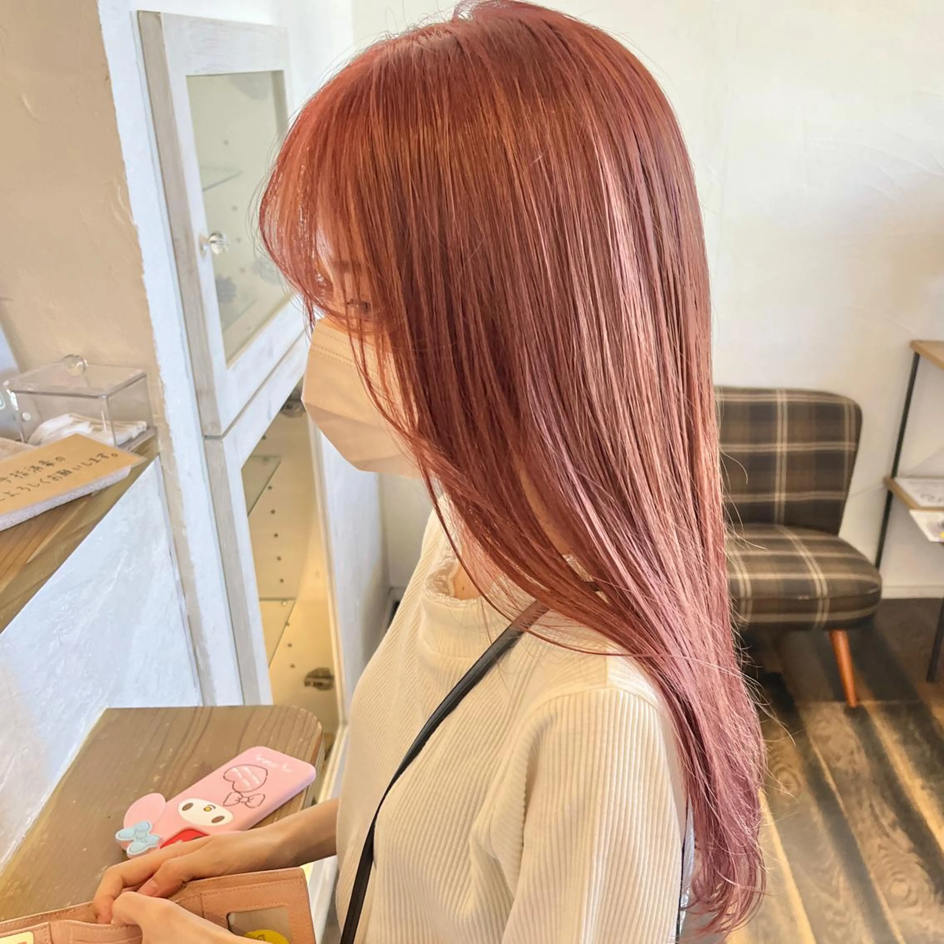 ロング カラー ベージュカラー ブリーチ ピンクカラー ピンクベージュ 伊藤ゆかり/髪質改善 /透明感カラーのヘアスタイル