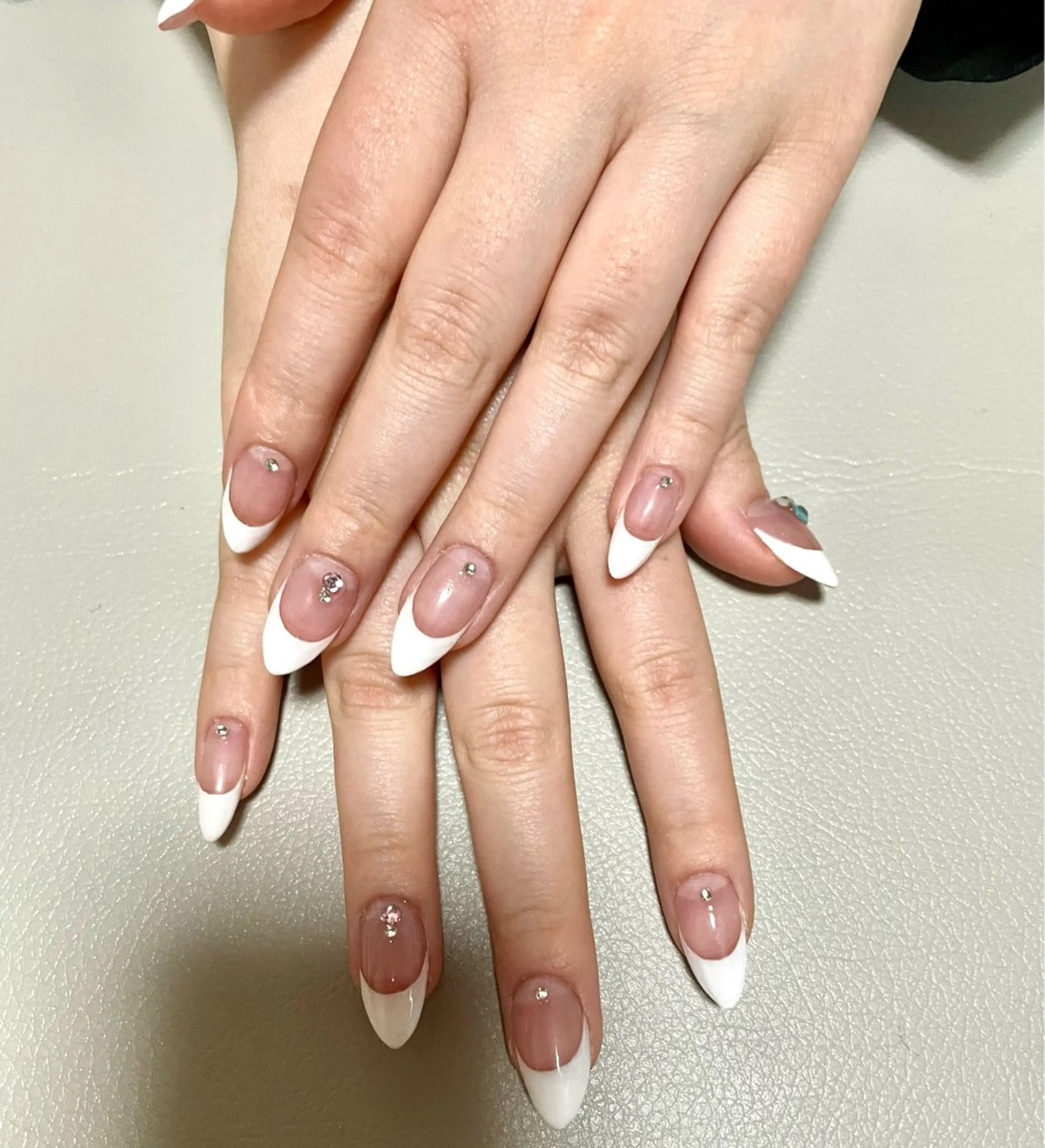 ネイル フレンチネイル ハンドネイル Beauty salon 100＋大鳥居店所属・100＋大鳥居店 MIKAのネイルデザイン